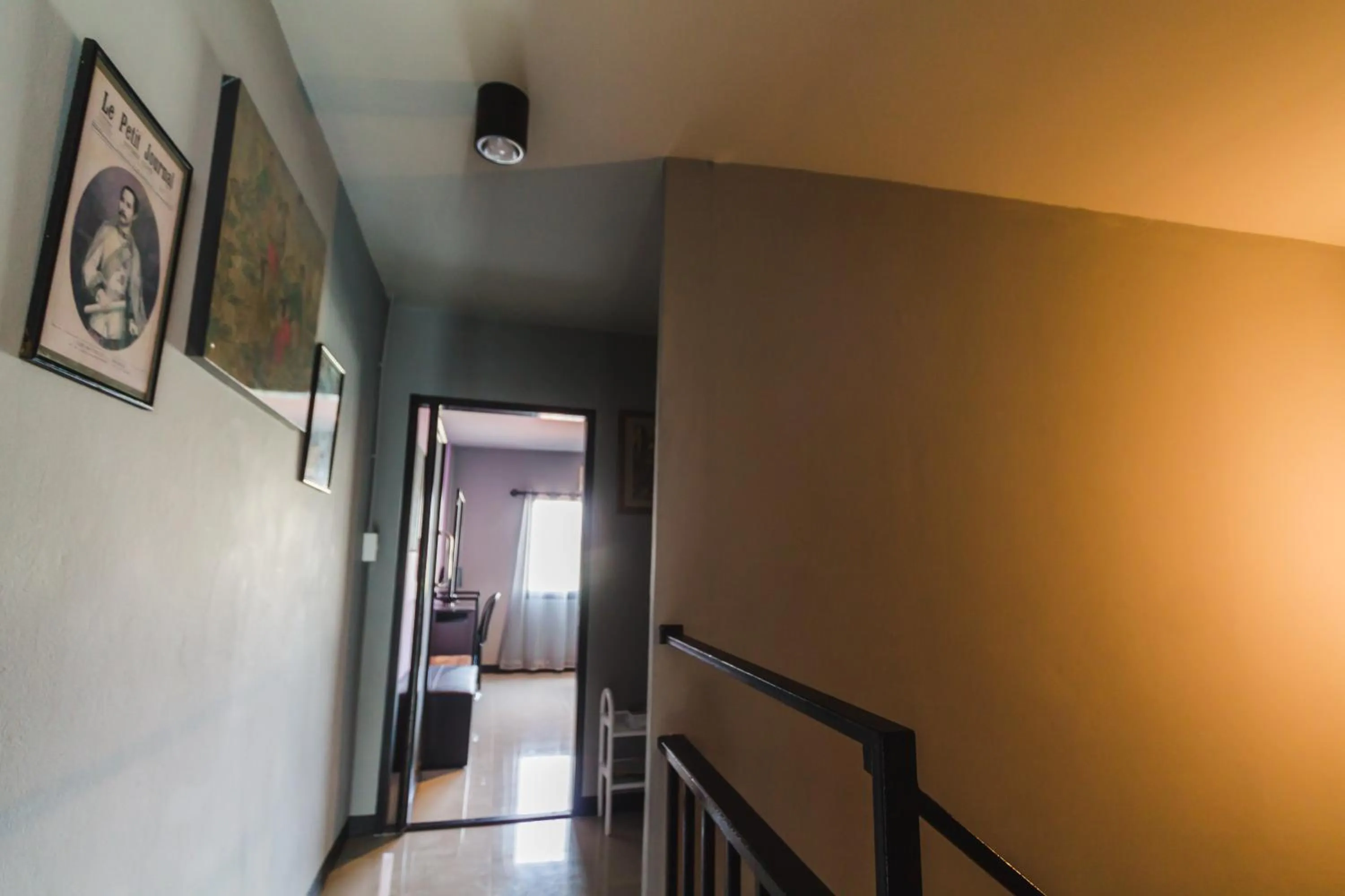 Property building in Chez Pom