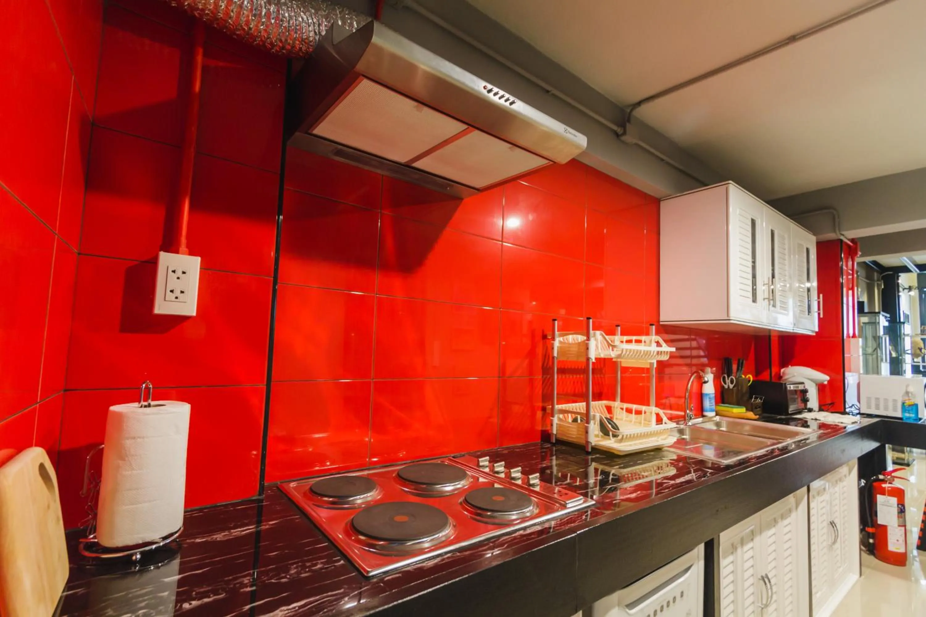 dishwasher in Chez Pom