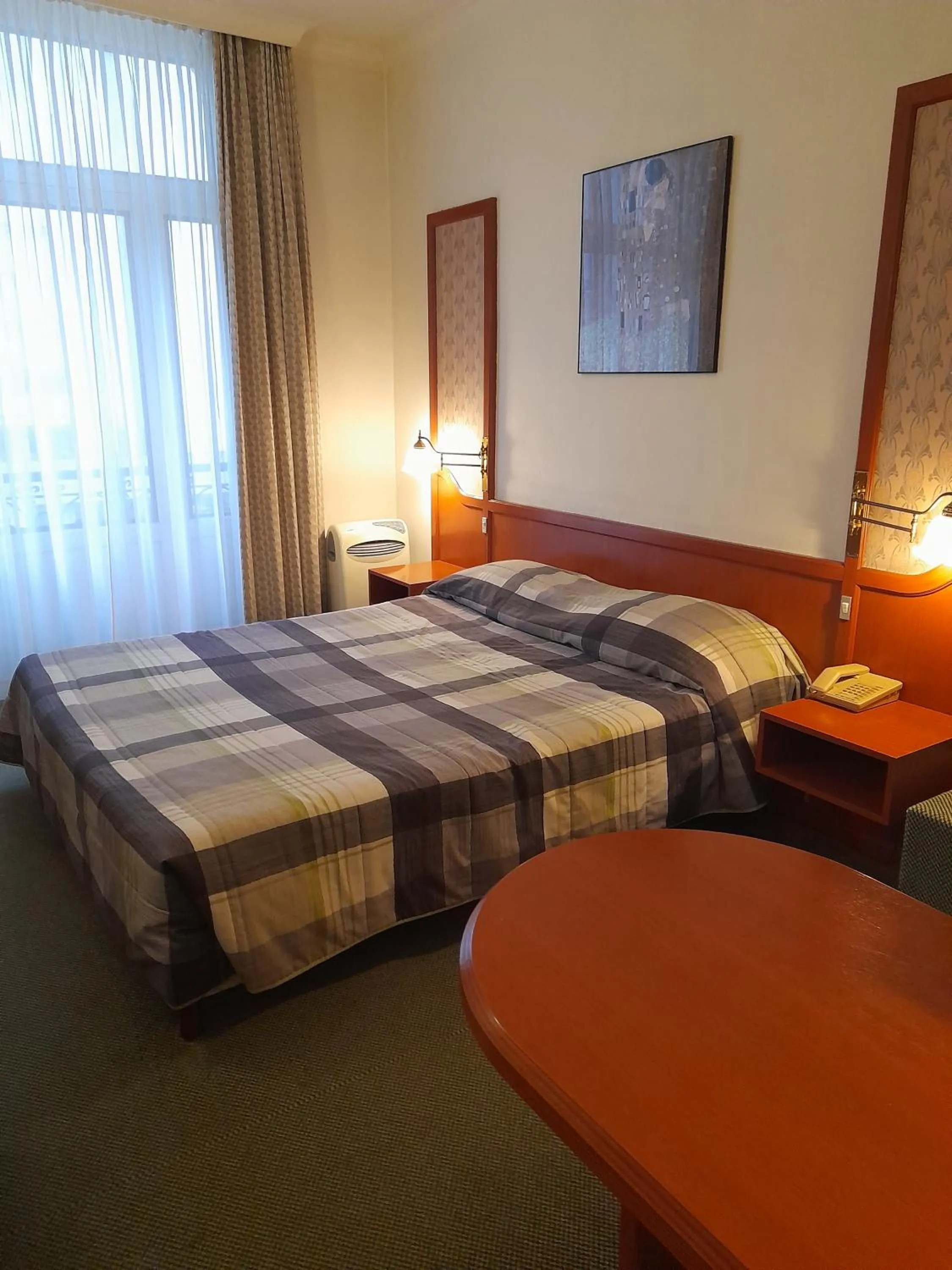 Photo of the whole room, Bed in Hotel Le Dome