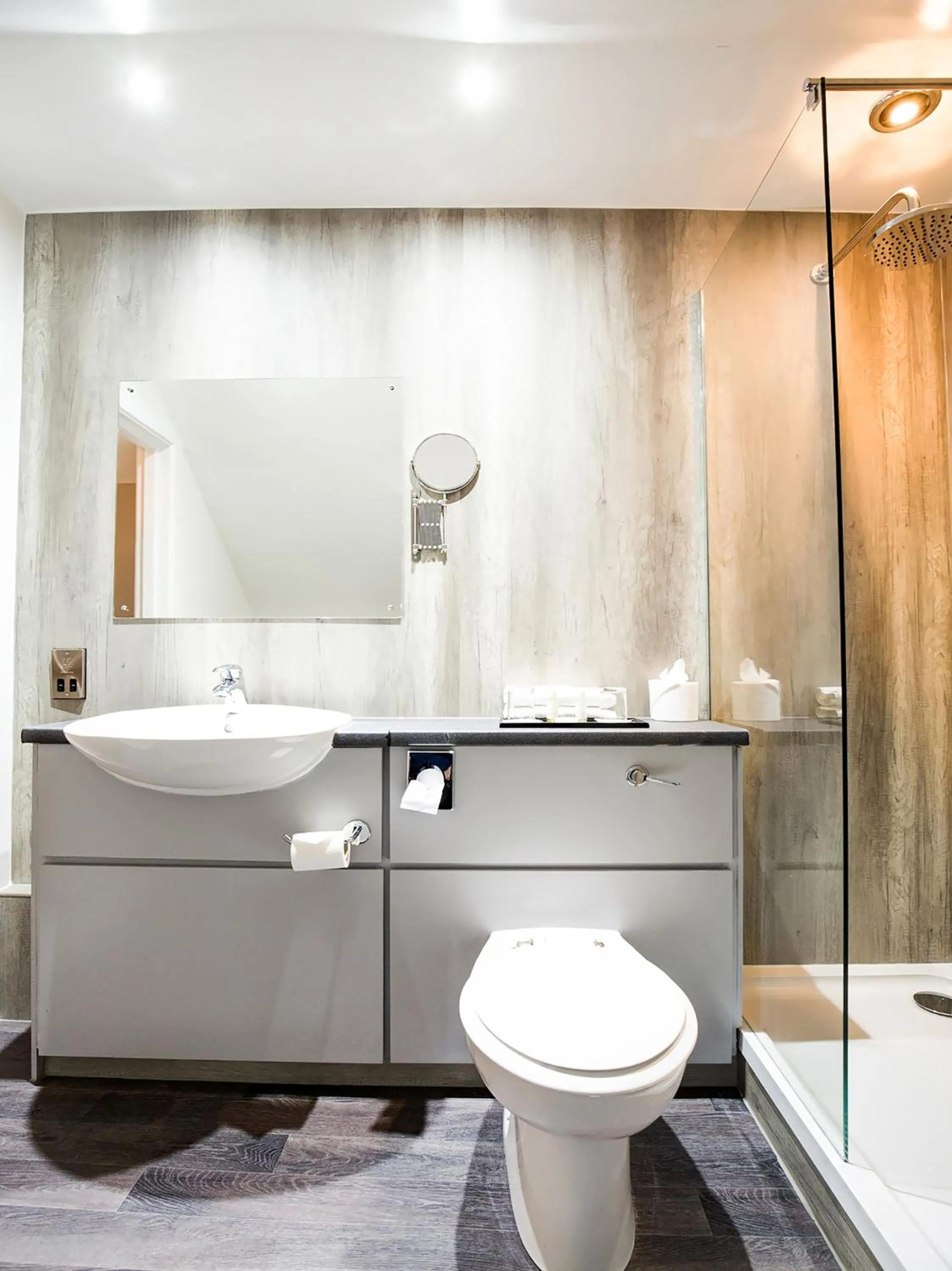 Bathroom in Barony Castle Hotel