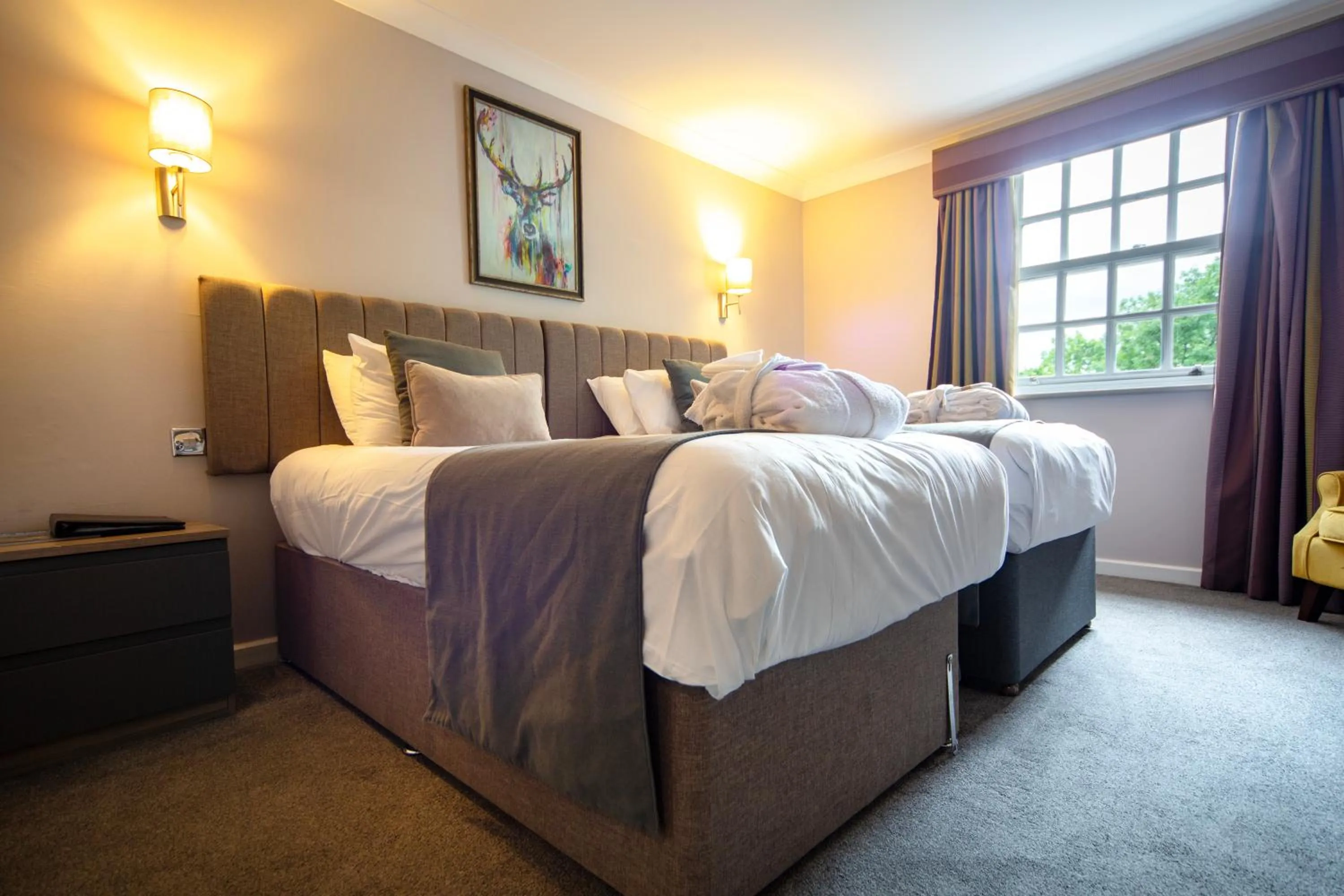 Bedroom, Bed in Barony Castle Hotel