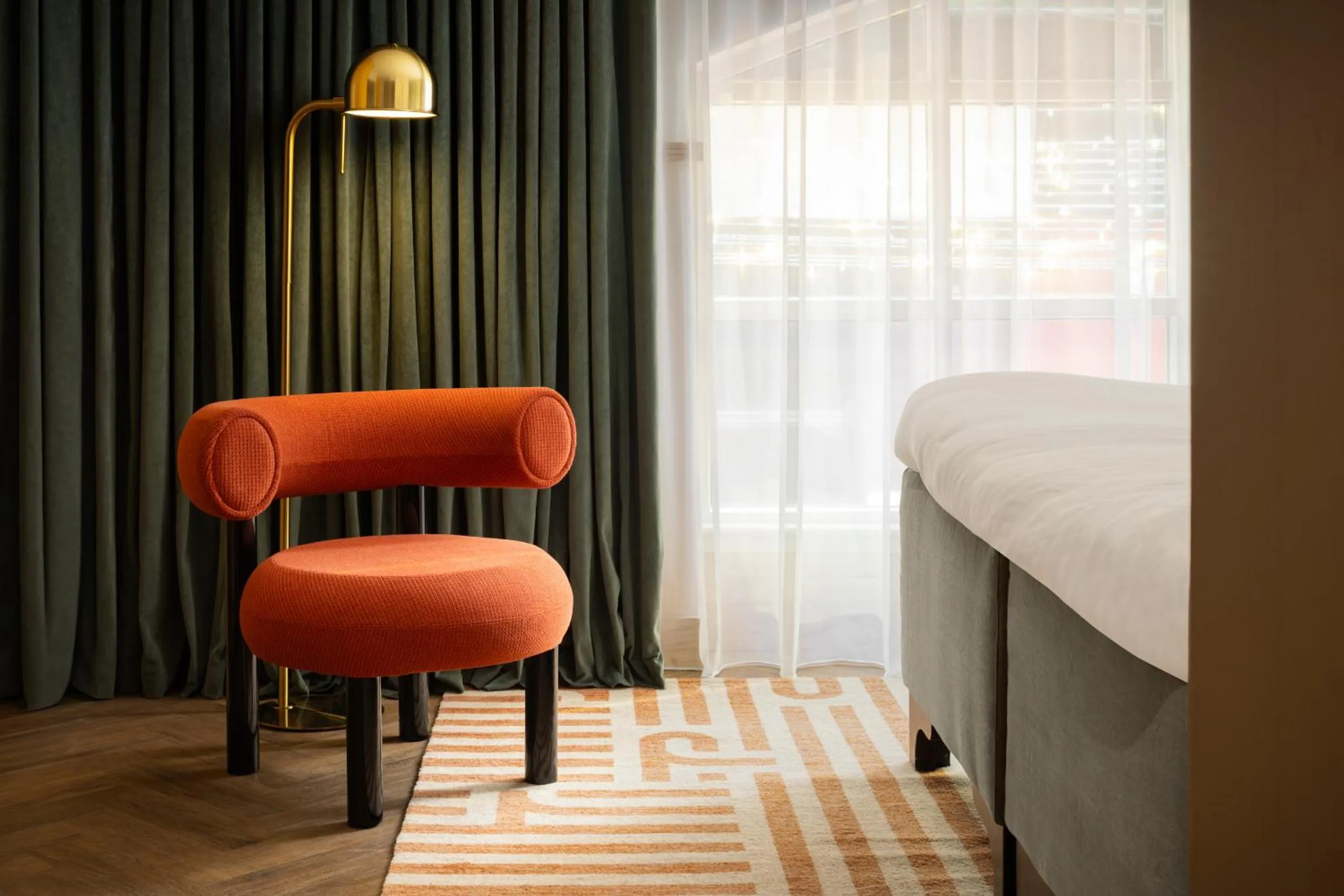 Bed in Carlton George Hotel