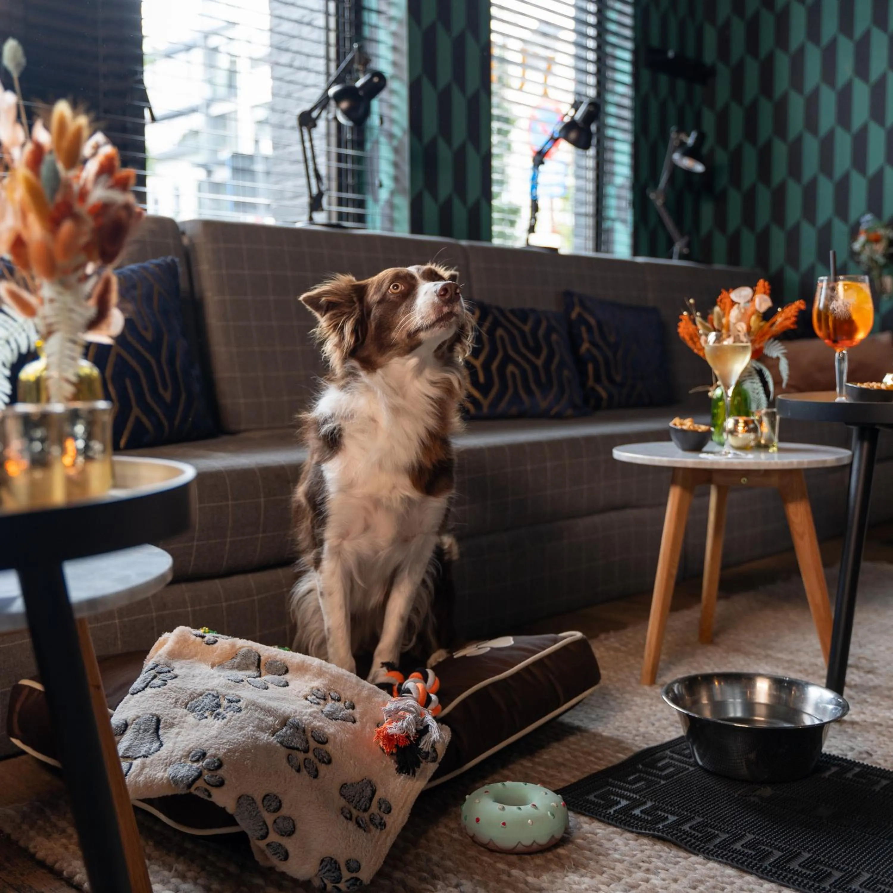 Lounge or bar in YUP Hotel