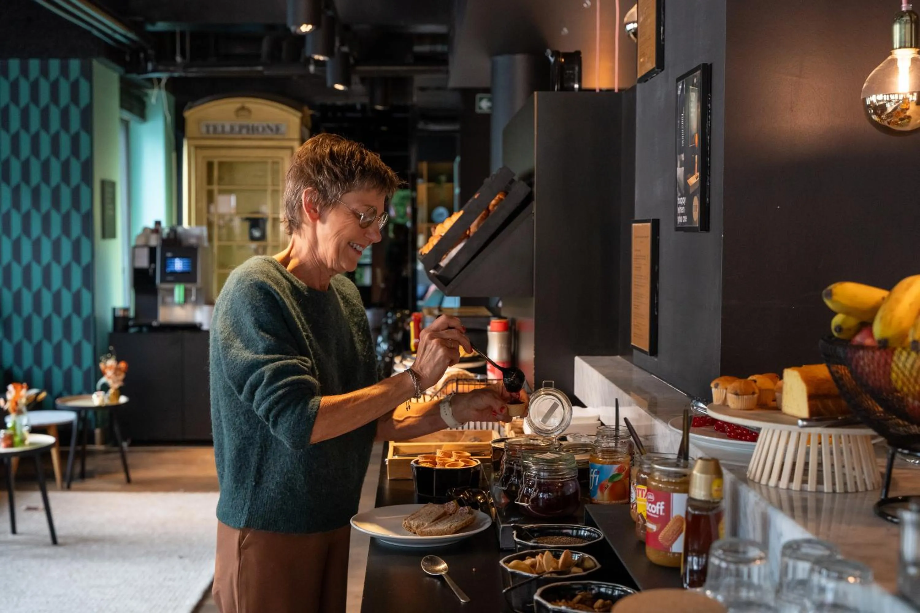 Lobby or reception in YUP Hotel