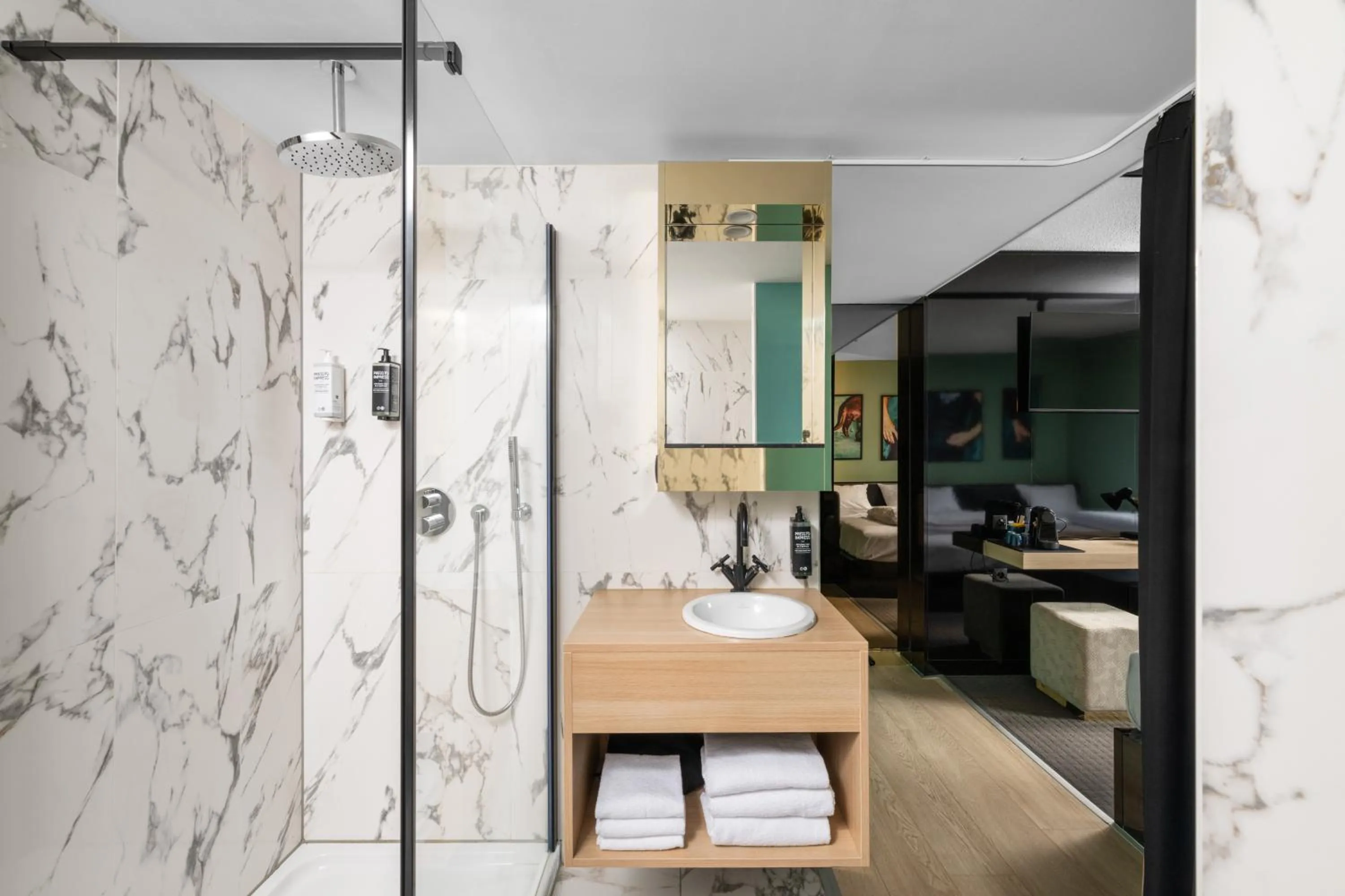 Bathroom in ibis Styles Hasselt City Centre