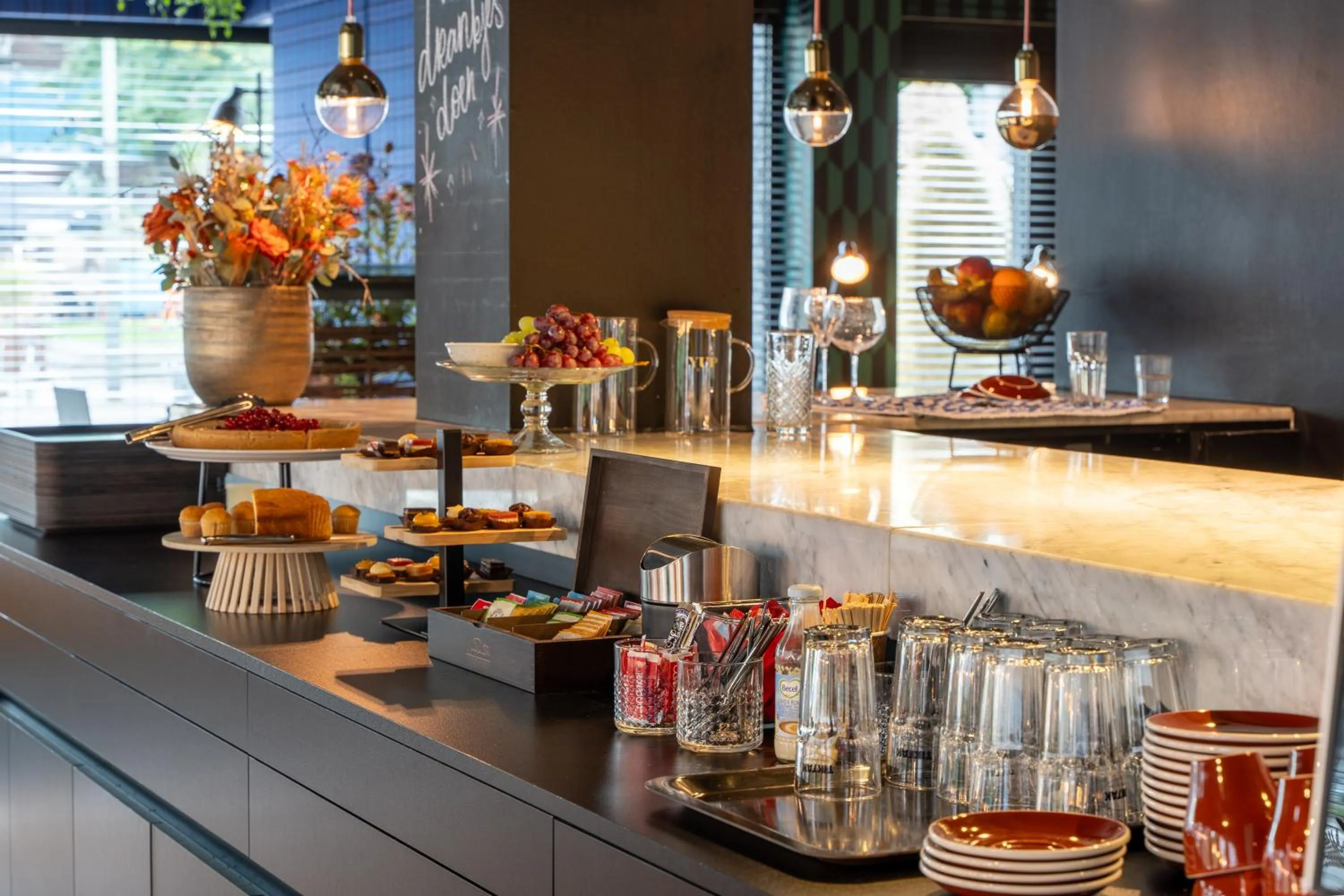 Business facilities in YUP Hotel