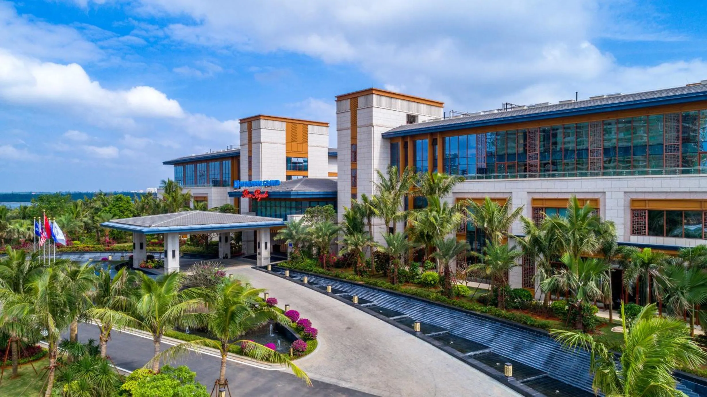 Property building in Wyndham Grand Plaza Royale Wenchang