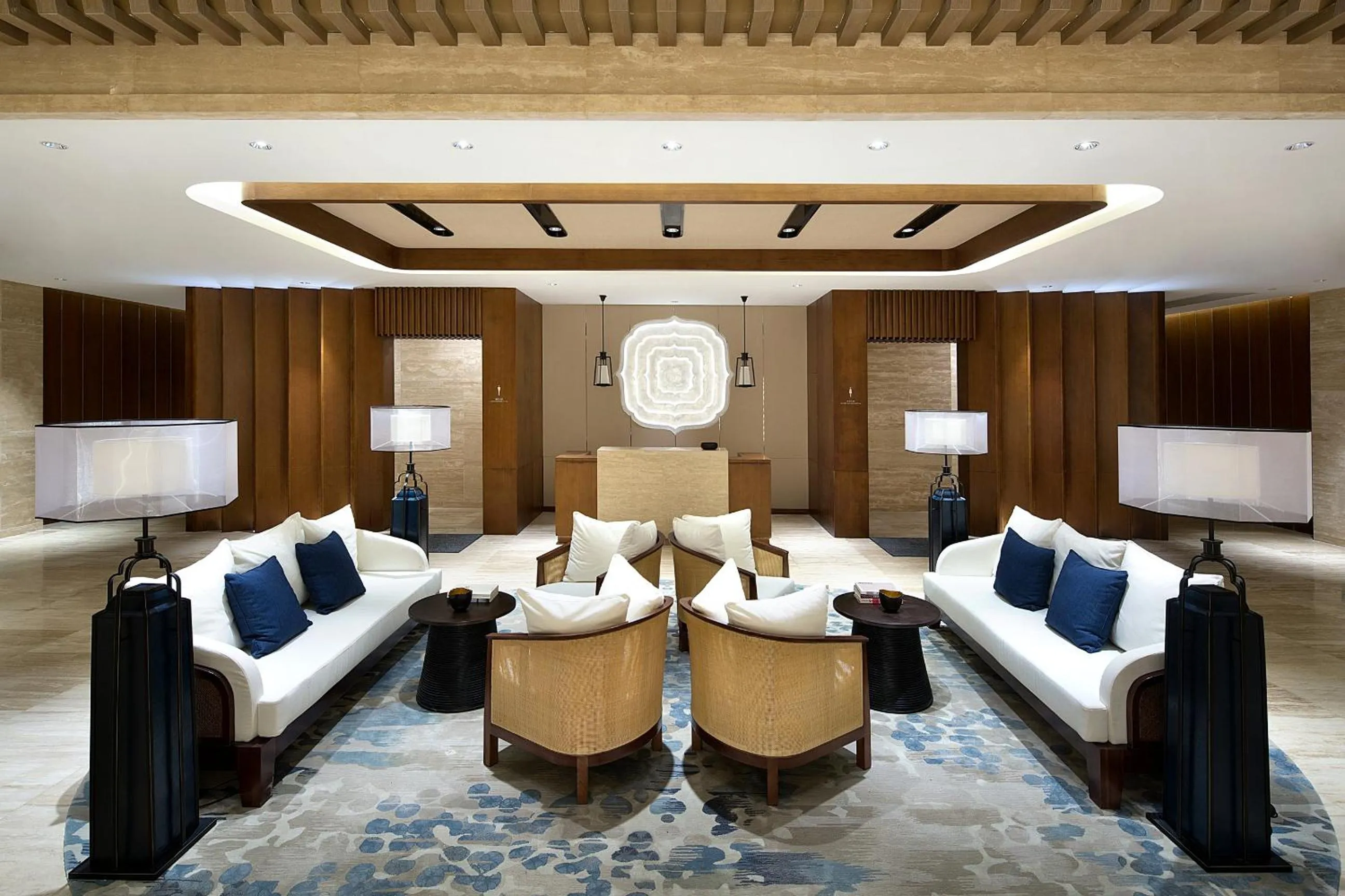 Seating area in Wyndham Grand Plaza Royale Wenchang