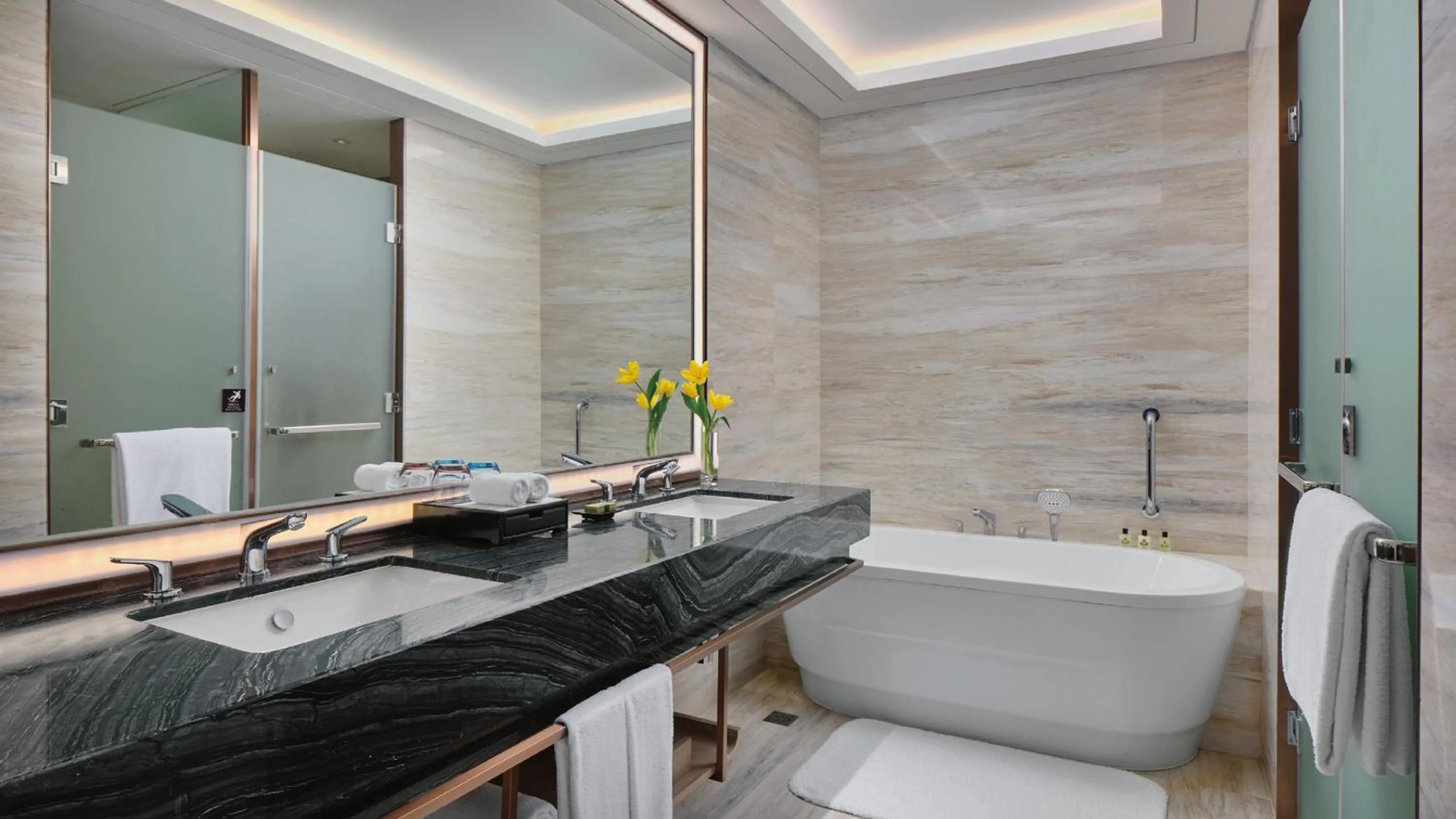 Bathroom in InterContinental Xiamen by IHG