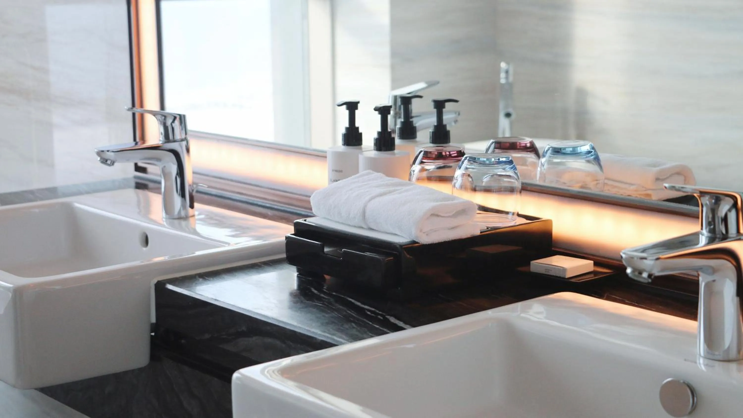 Photo of the whole room in InterContinental Xiamen by IHG