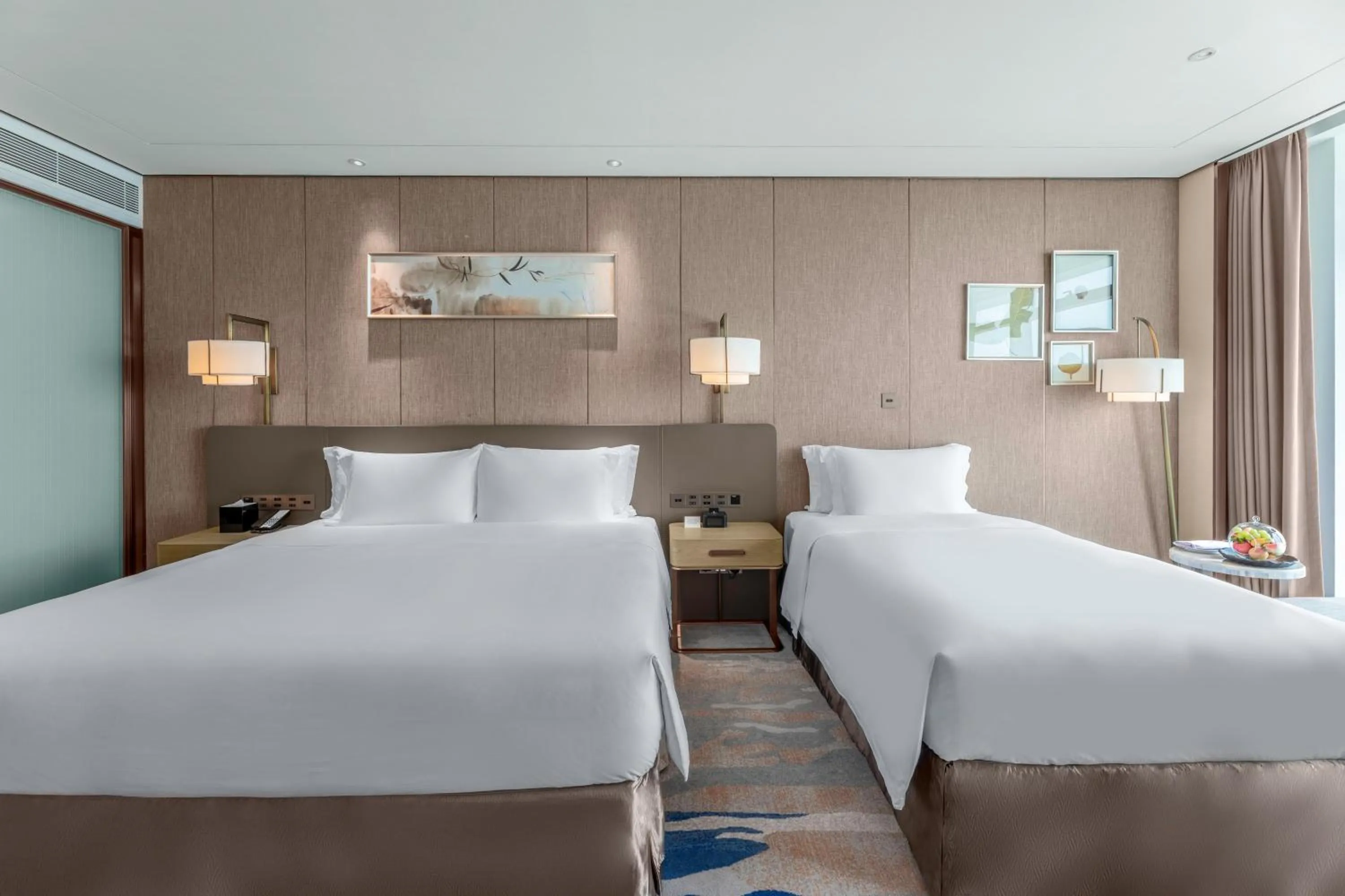 Photo of the whole room, Bed in InterContinental Xiamen by IHG