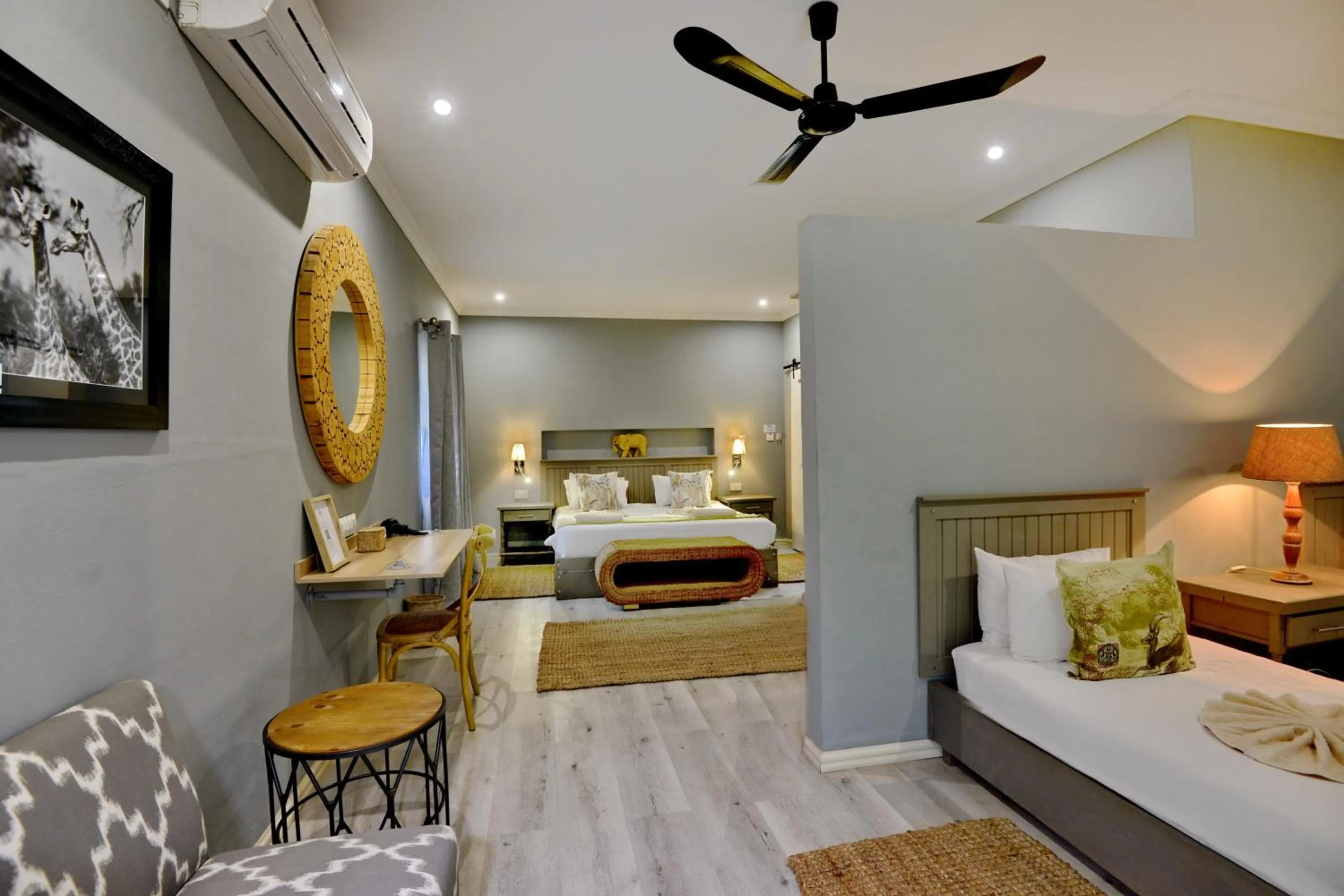 Bedroom, Bed in River View Lodge