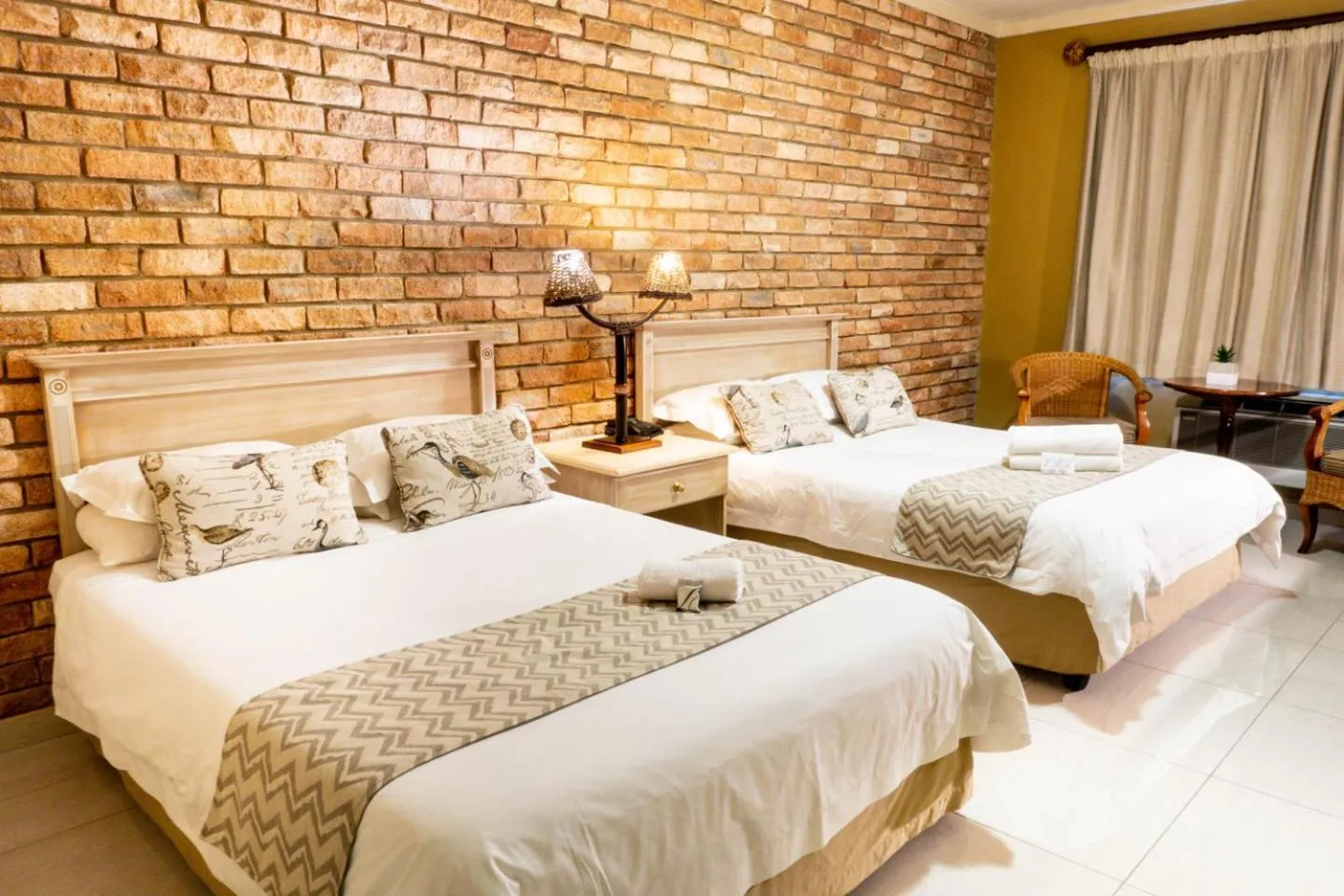 Bedroom, Bed in Willows Garden Hotel Potchefstroom