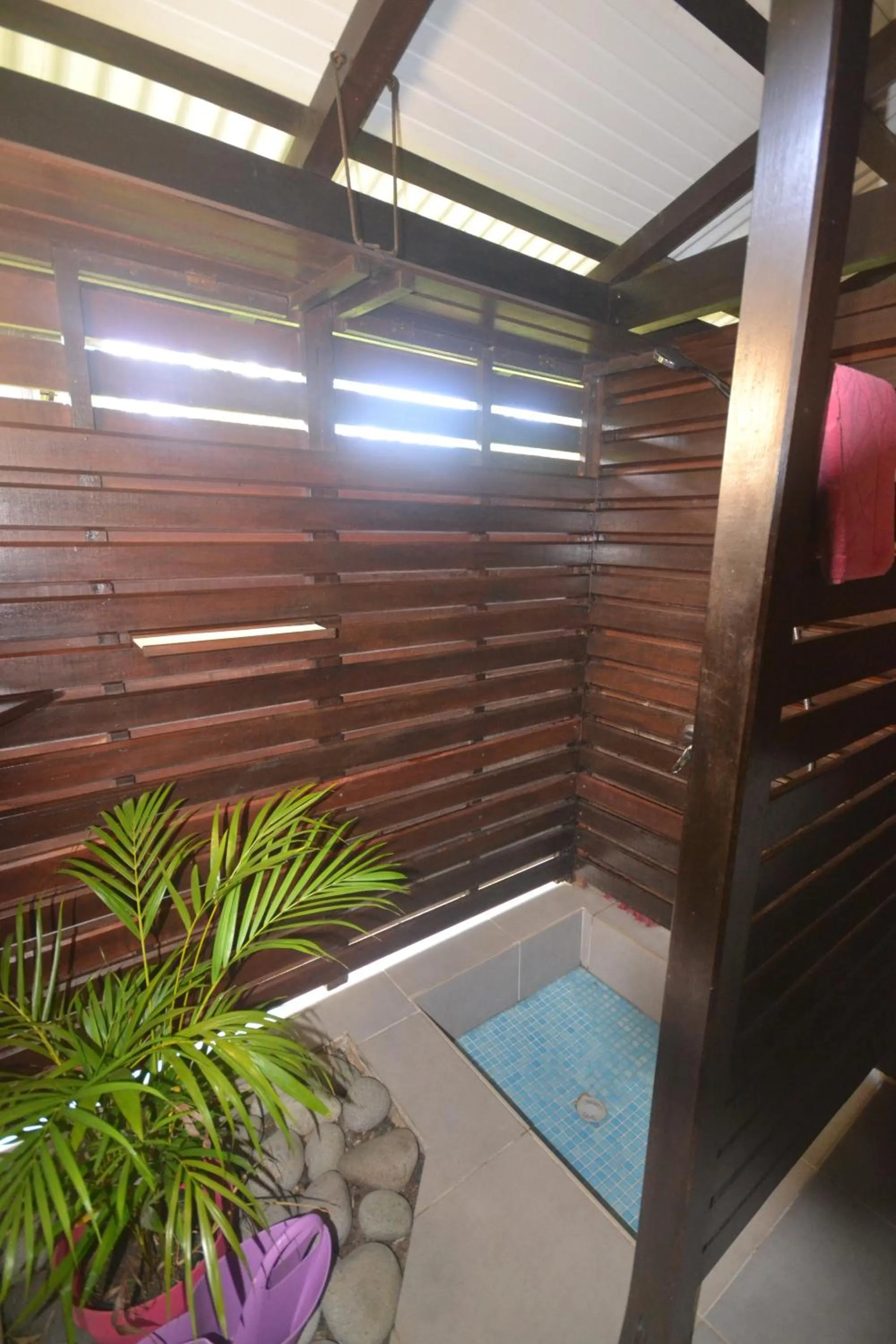 Shower in Piton Bungalows Ecolodges