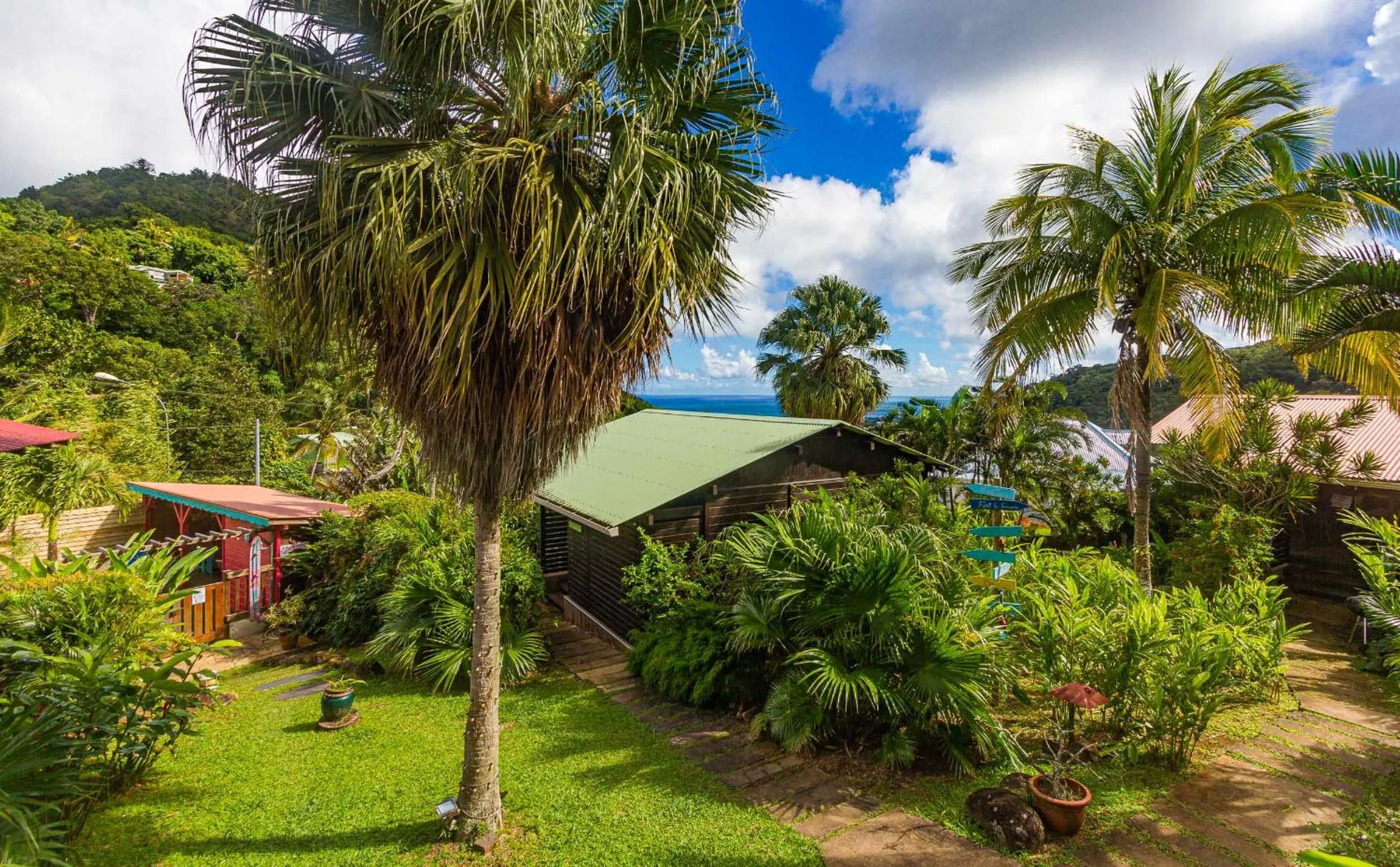 Mountain view in Piton Bungalows Ecolodges