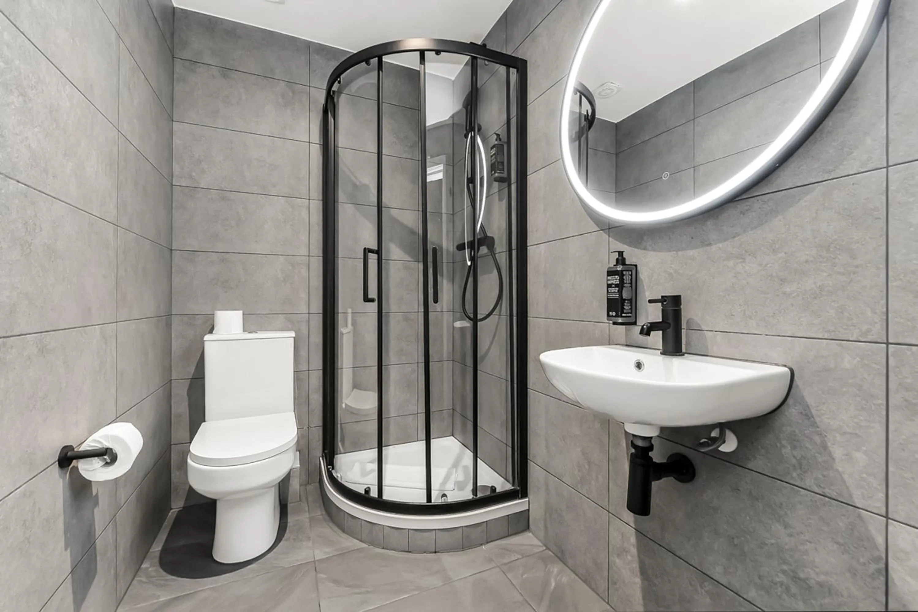 Bathroom in Heeton Concept Hotel - Kensington London
