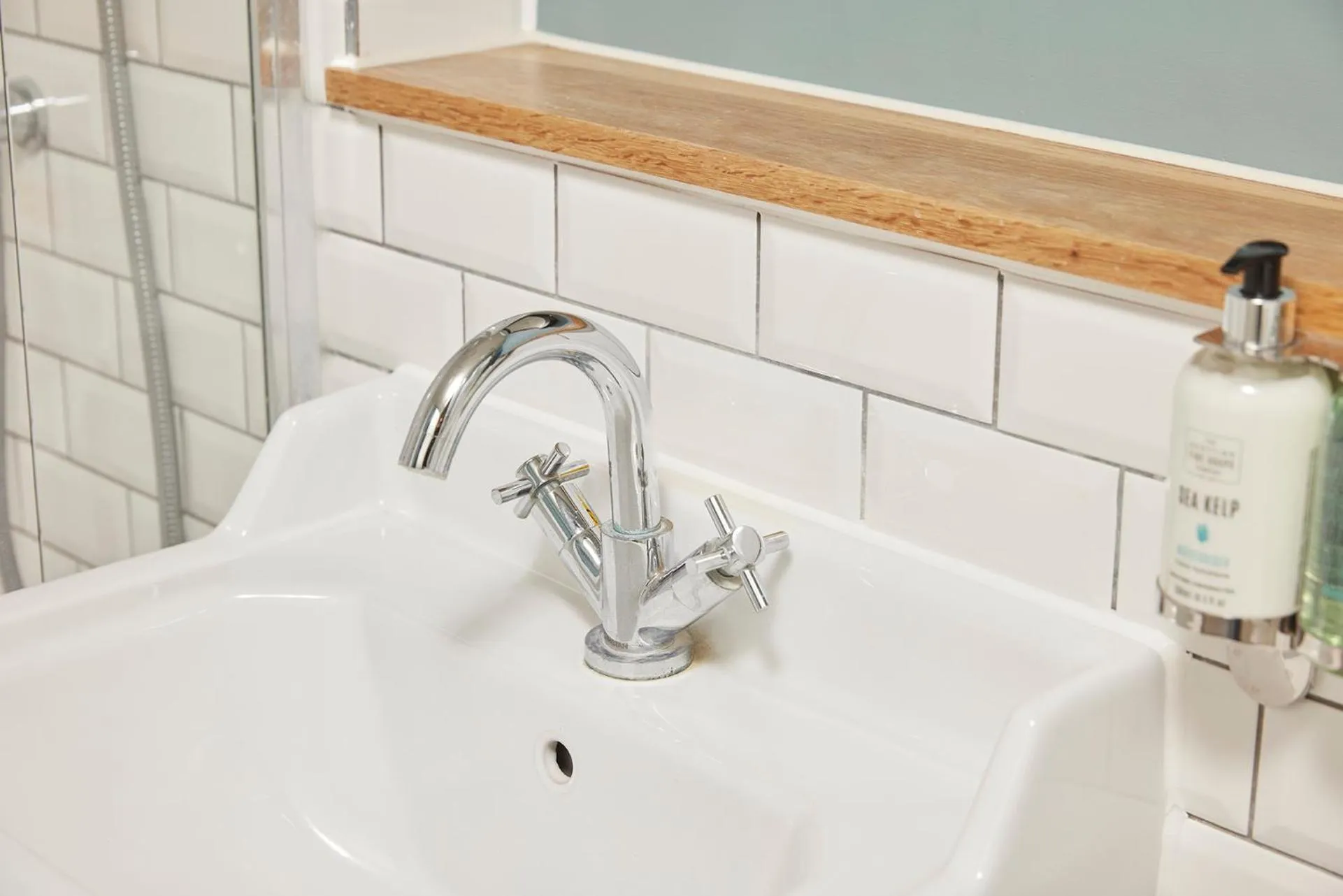 Feathers by Chef & Brewer Collection