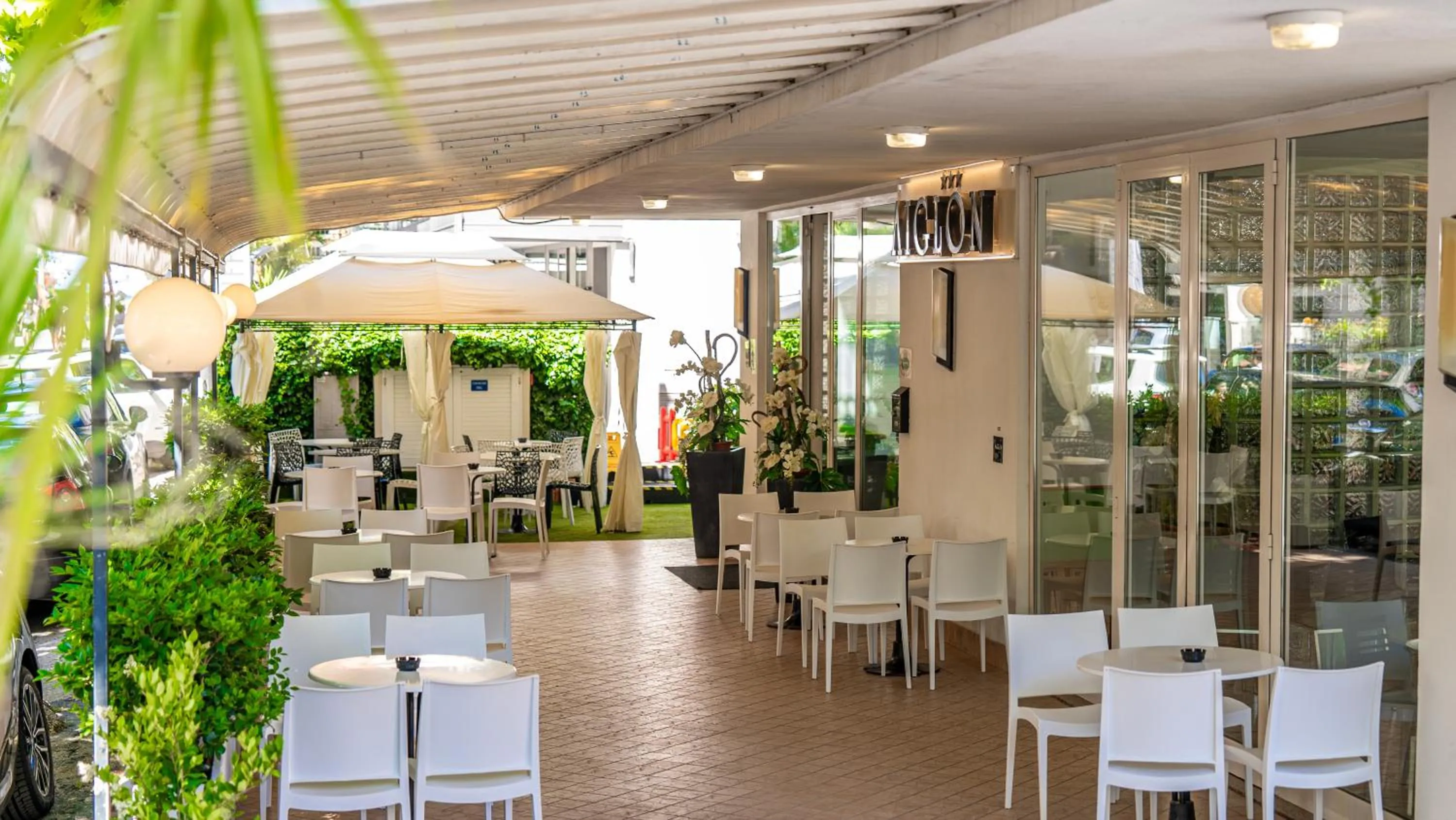 Property building in Hotel Aiglon