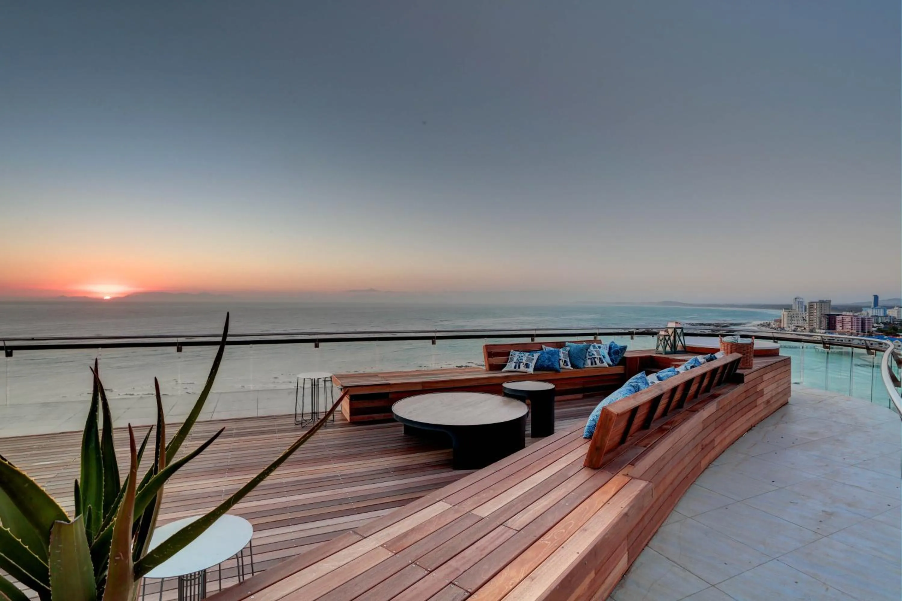 Sunset in Ocean View Penthouse