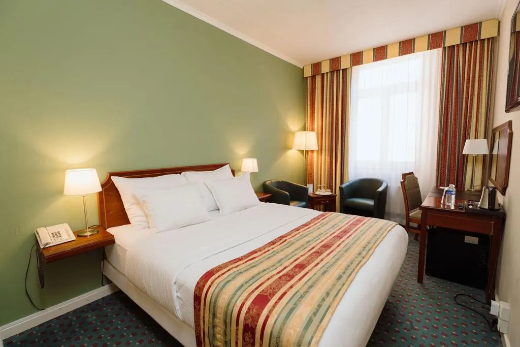 Photo of the whole room, Bed in Park Hotel Brussels