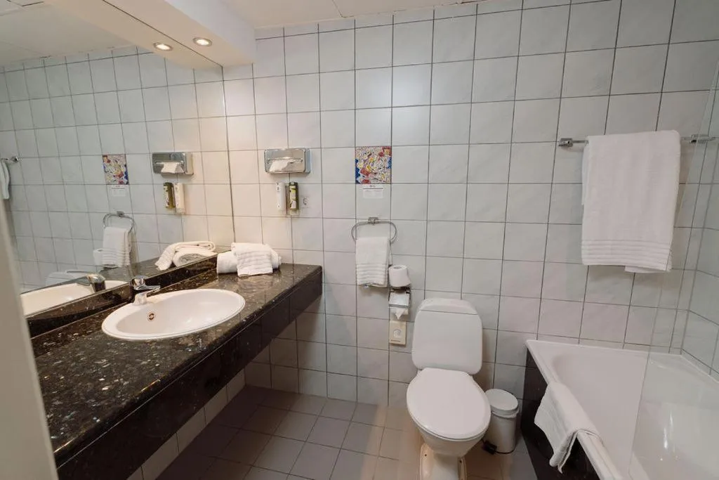 Bathroom in Park Hotel Brussels