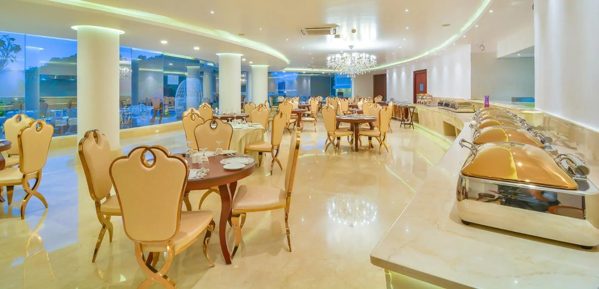 Food and drinks in Park Regis Goa