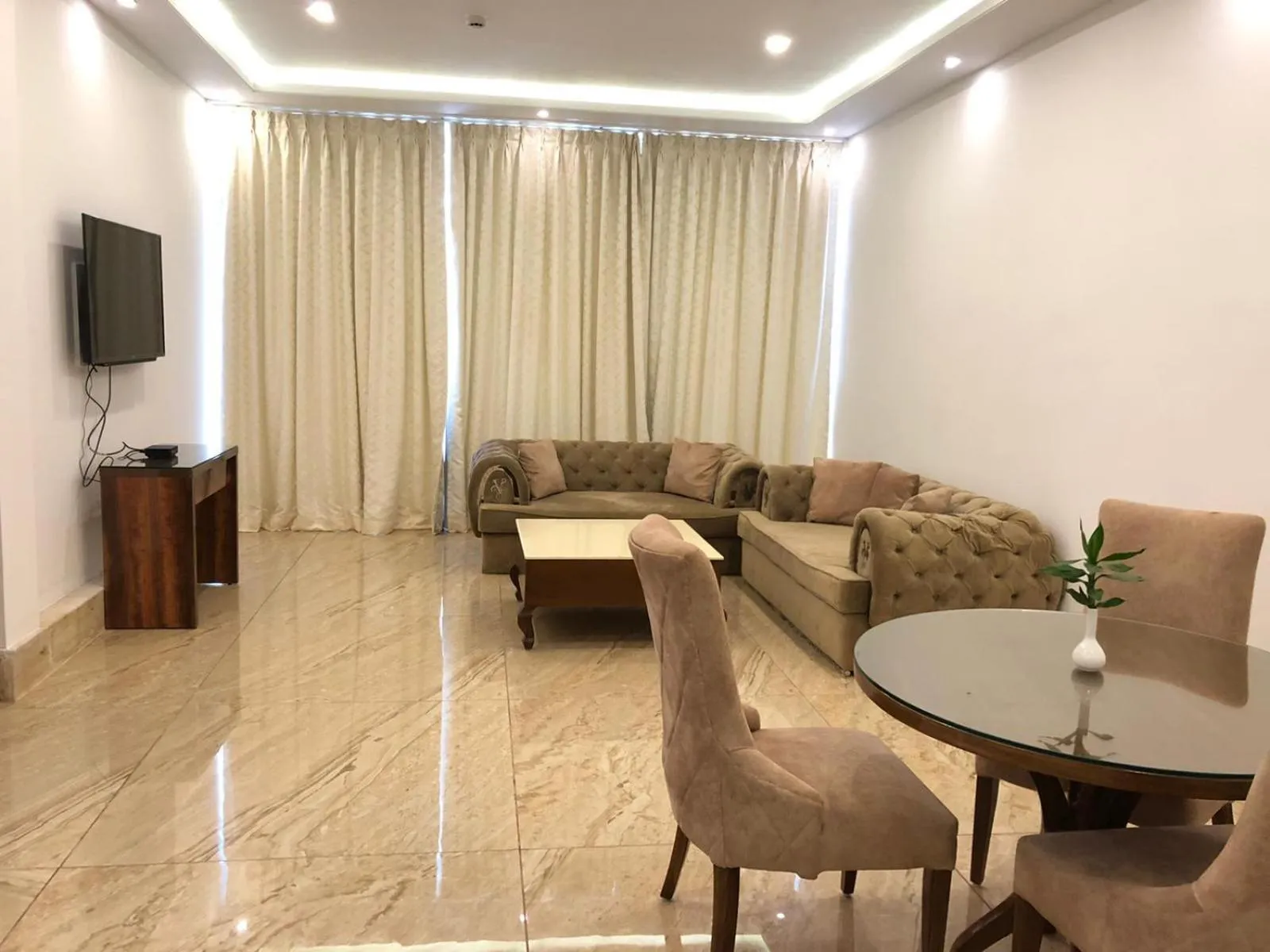 Living room in Park Regis Goa