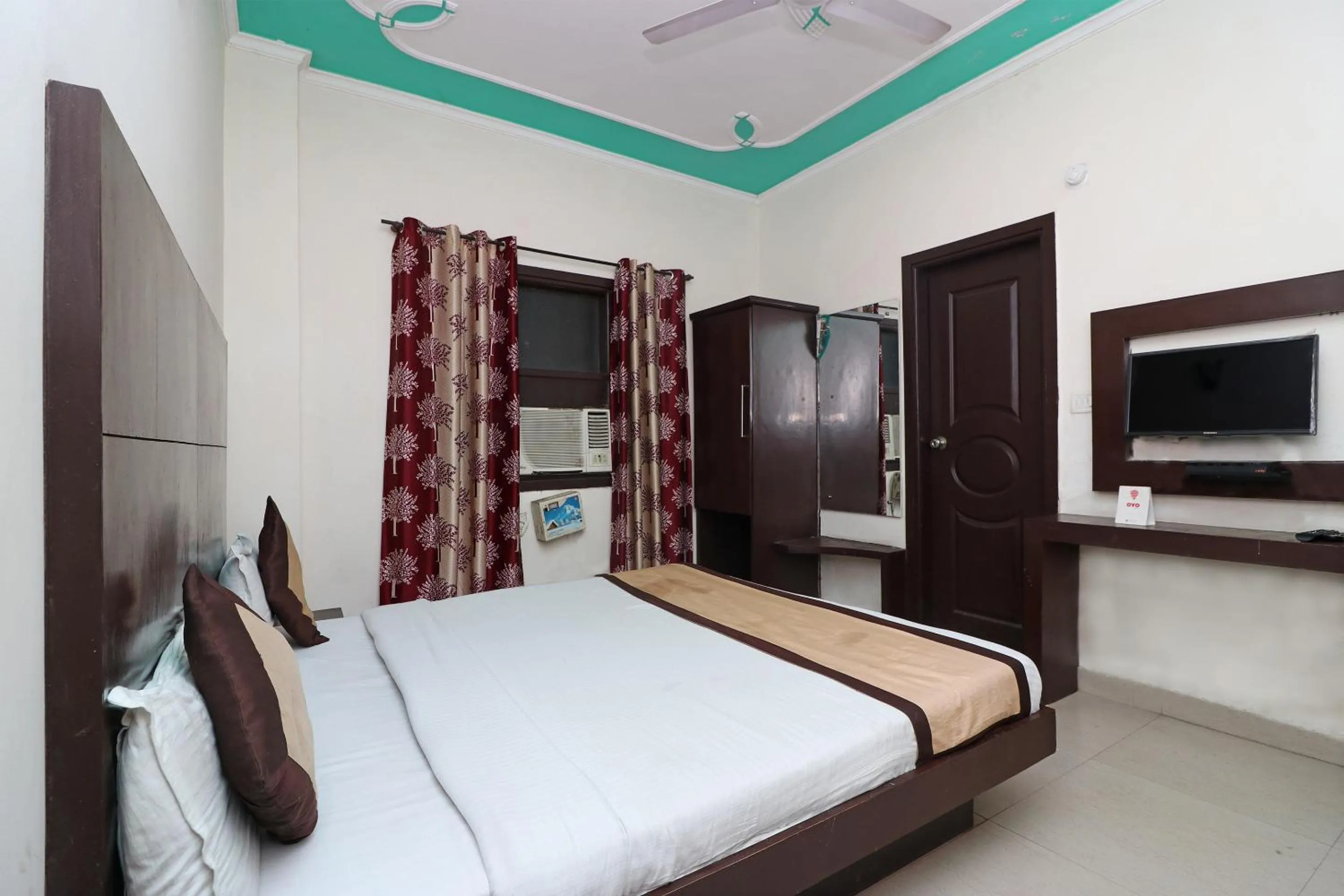 Bedroom, Bed in Hotel O Aura Palace Deluxe