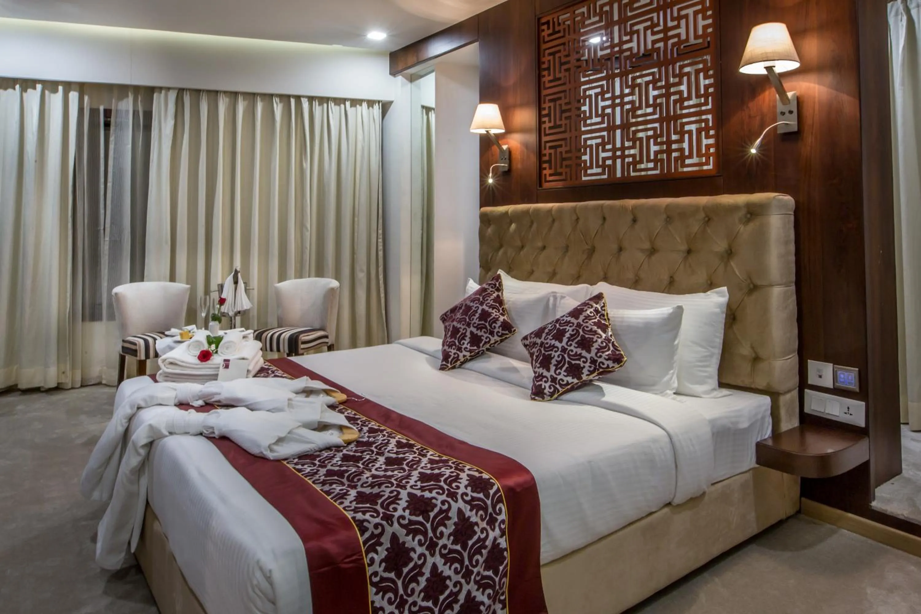 Bed in Clarks Inn Suites Gwalior