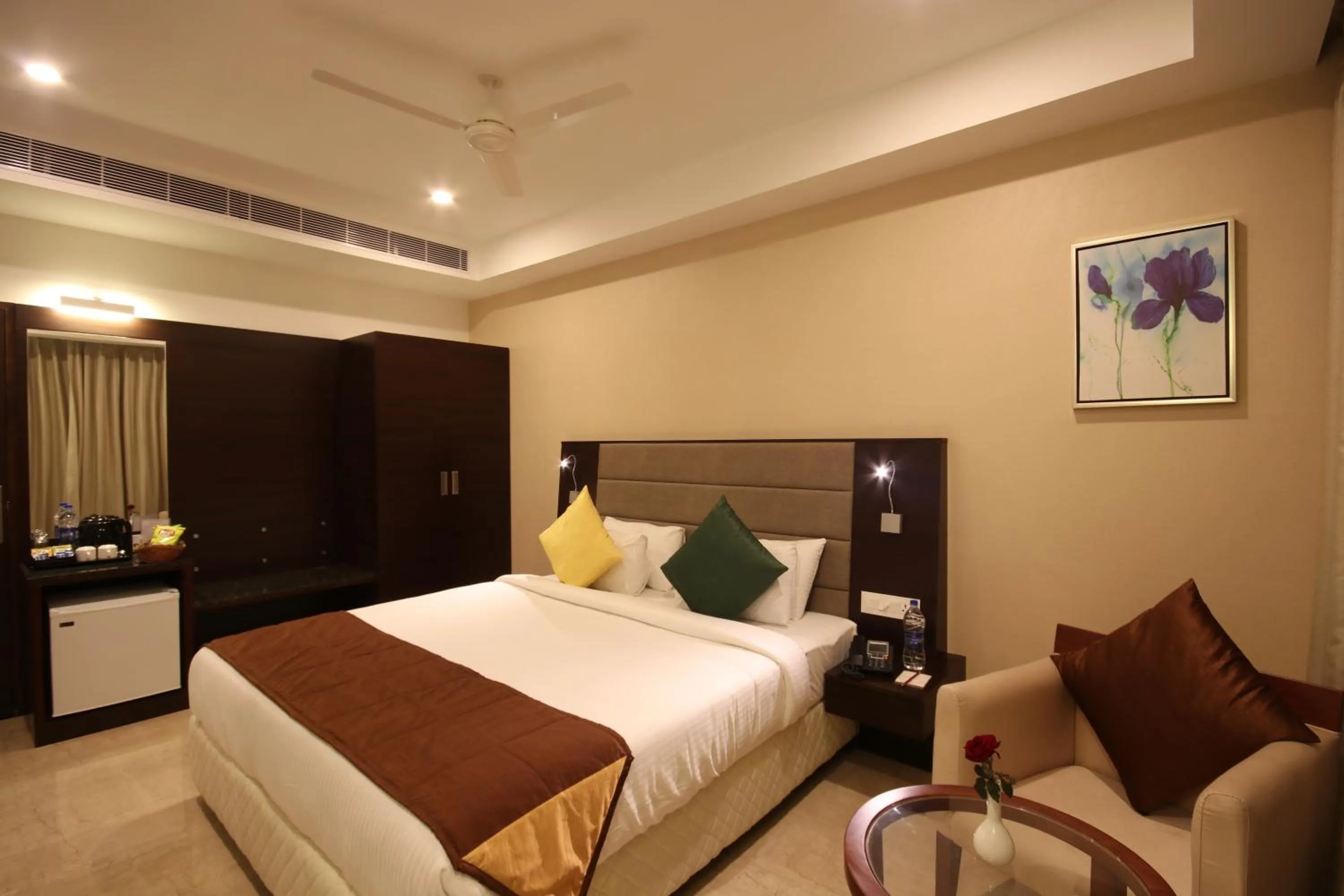 Bed in Khanna Fiesta - A Bergamont Hotel, Vellore