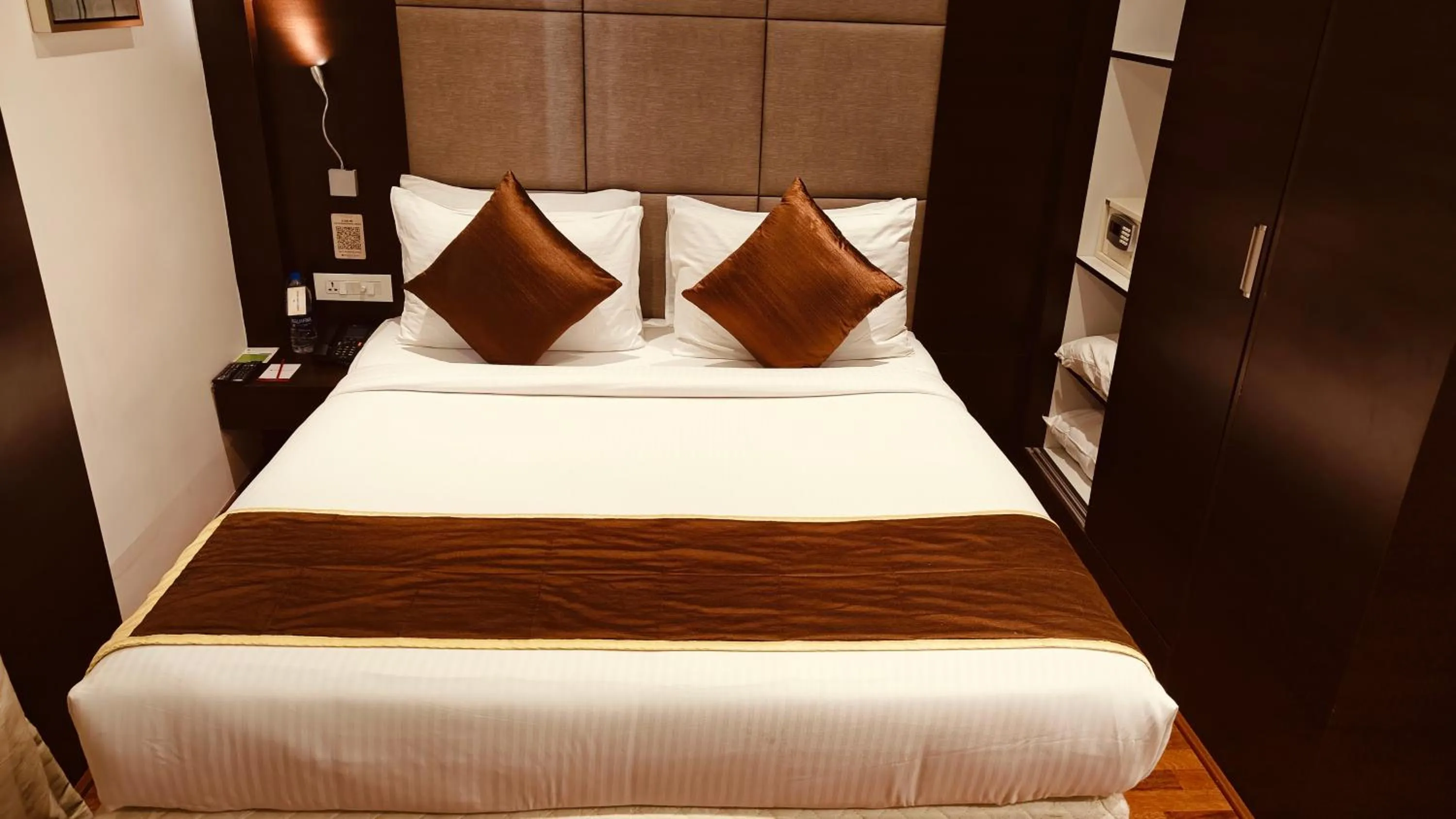 Bed in Khanna Fiesta - A Bergamont Hotel, Vellore