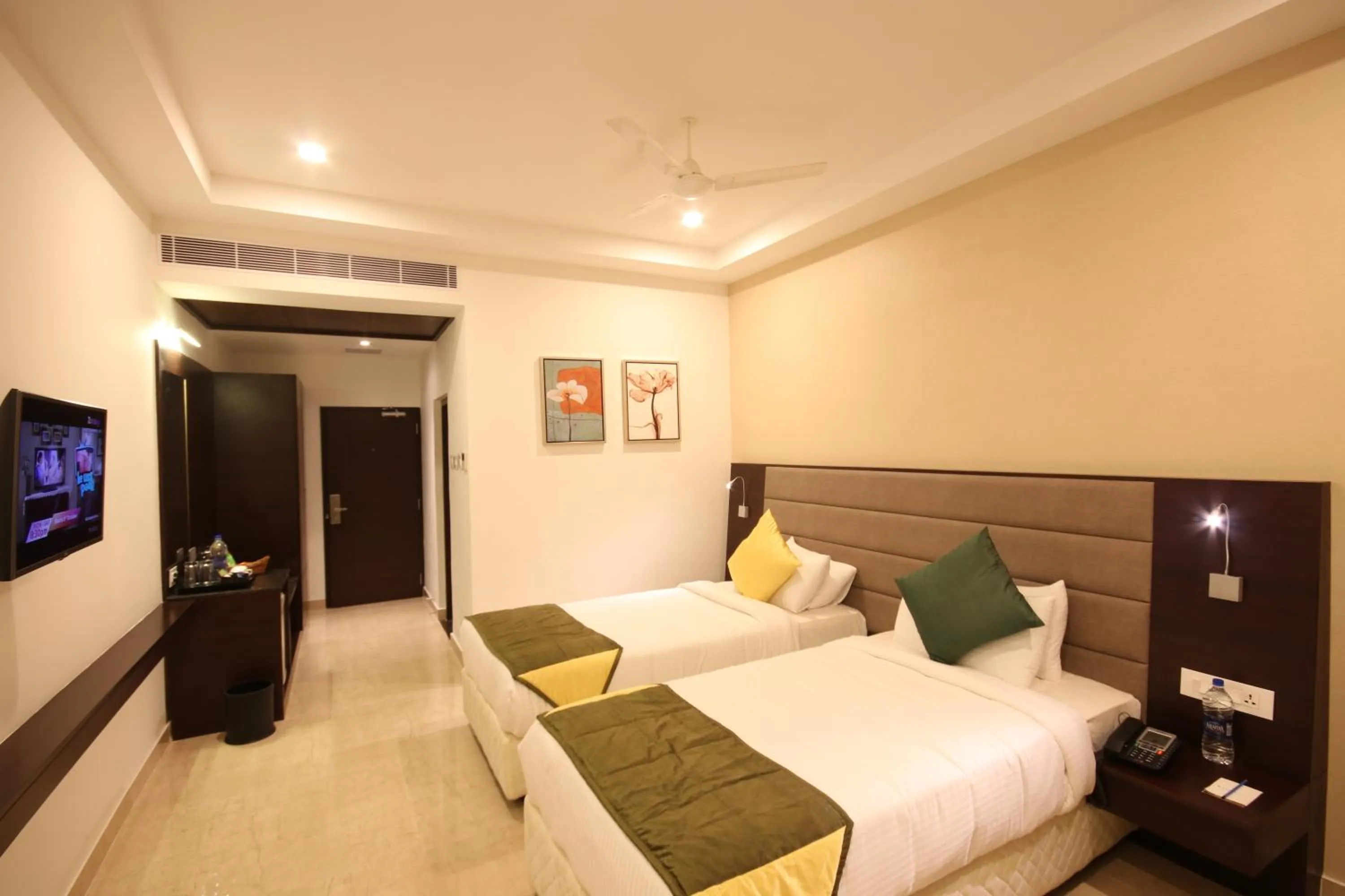 Bed in Khanna Fiesta - A Bergamont Hotel, Vellore