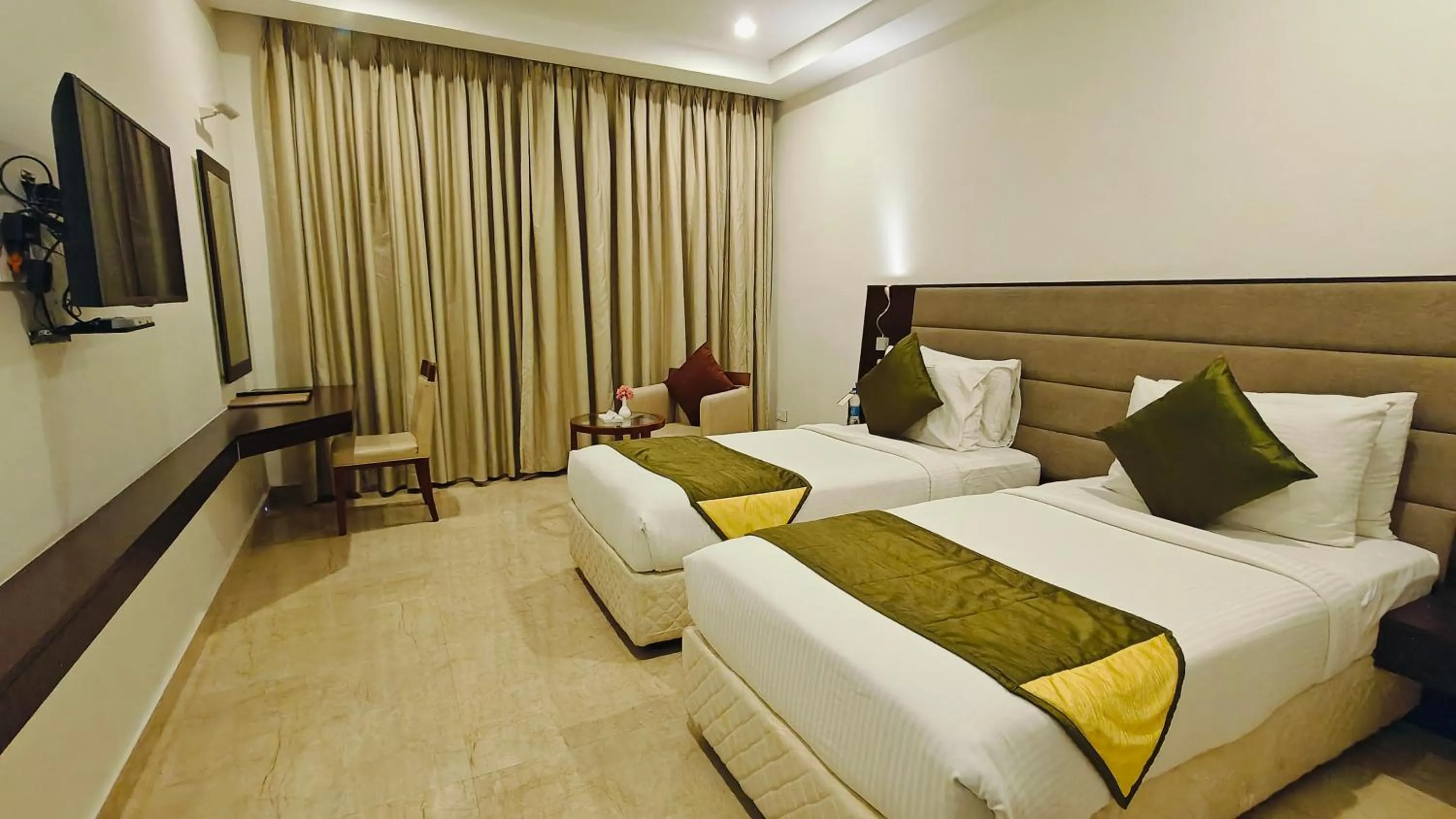 Bed in Khanna Fiesta - A Bergamont Hotel, Vellore
