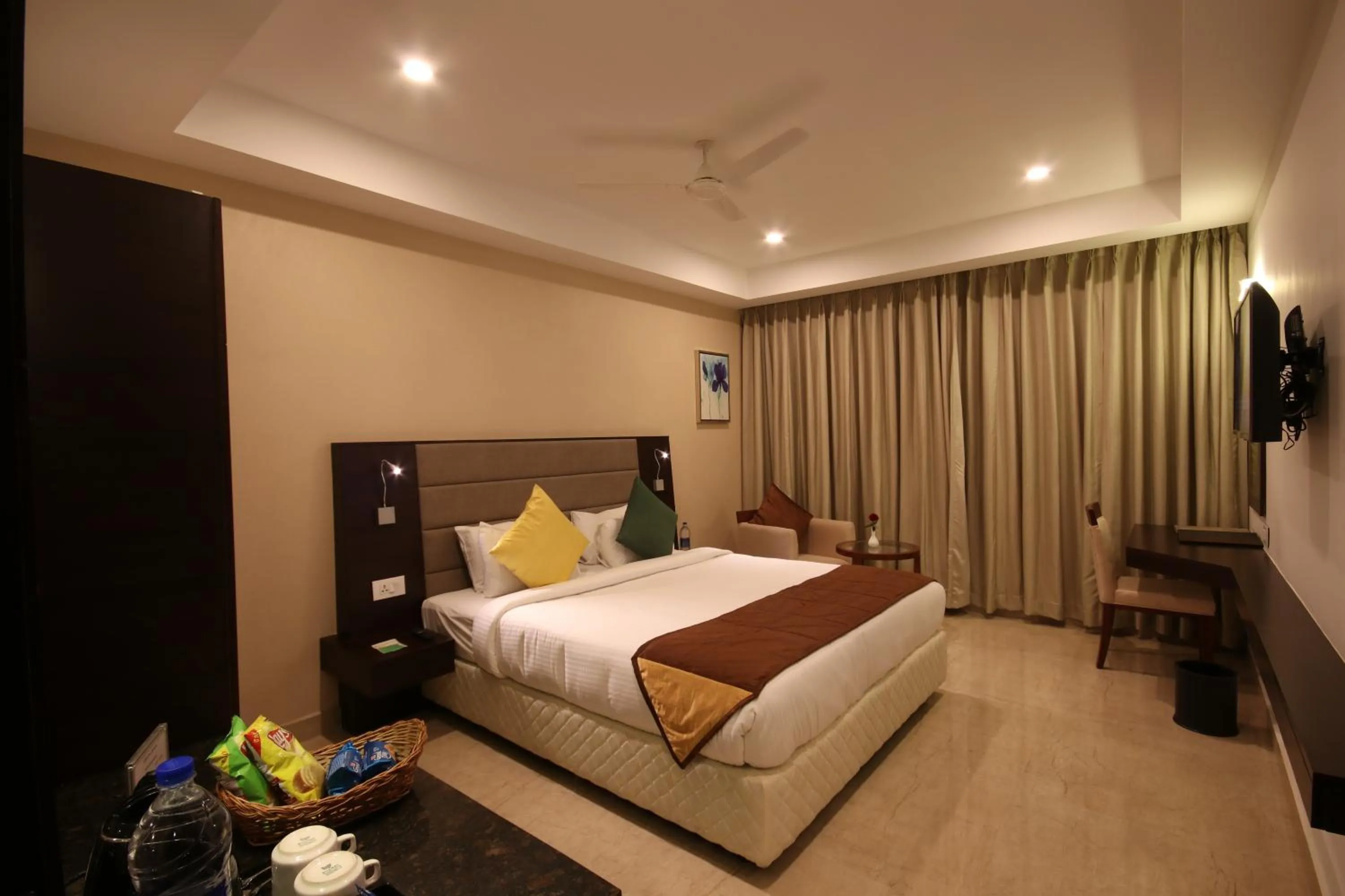 Bed in Khanna Fiesta - A Bergamont Hotel, Vellore