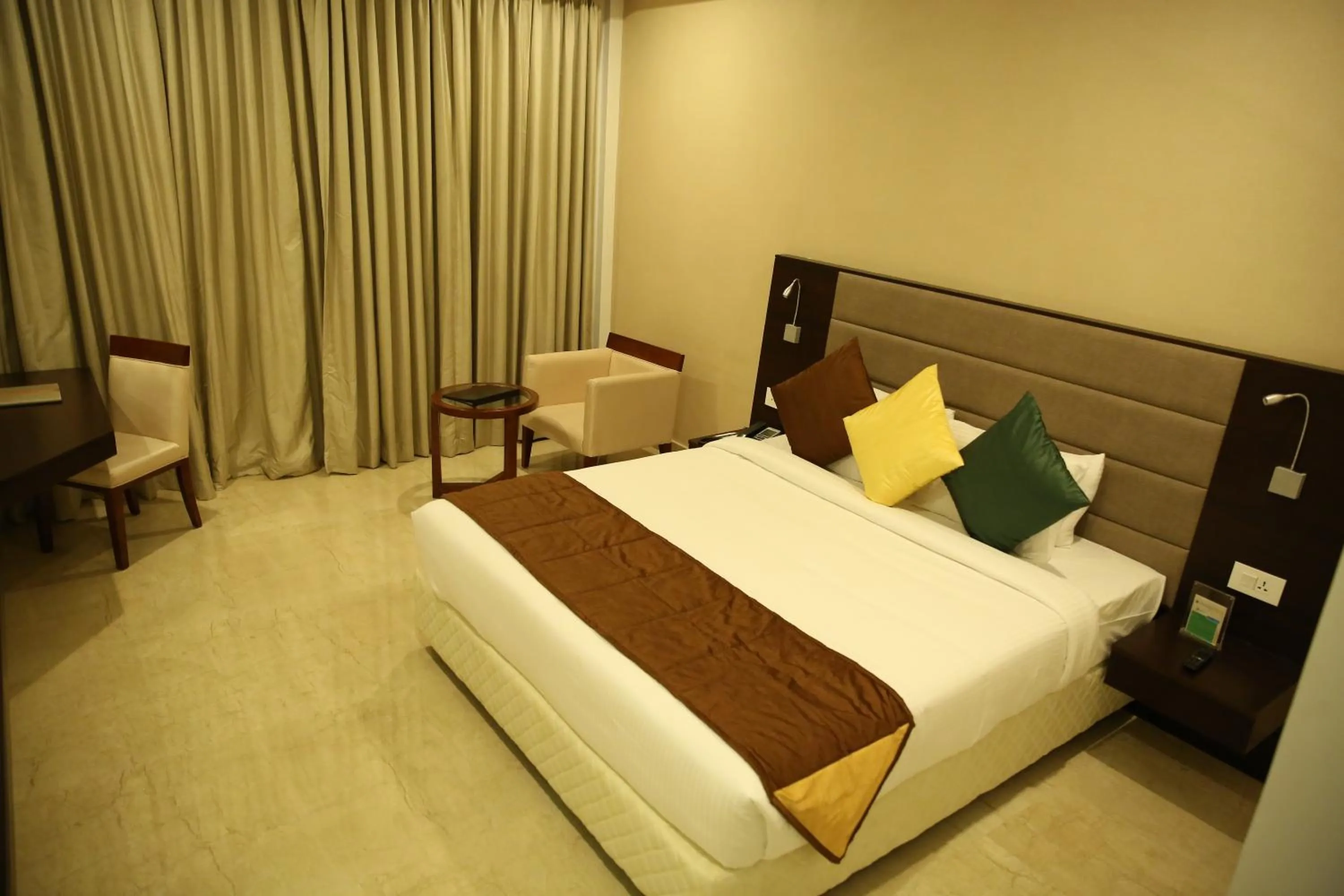 Bed in Khanna Fiesta - A Bergamont Hotel, Vellore