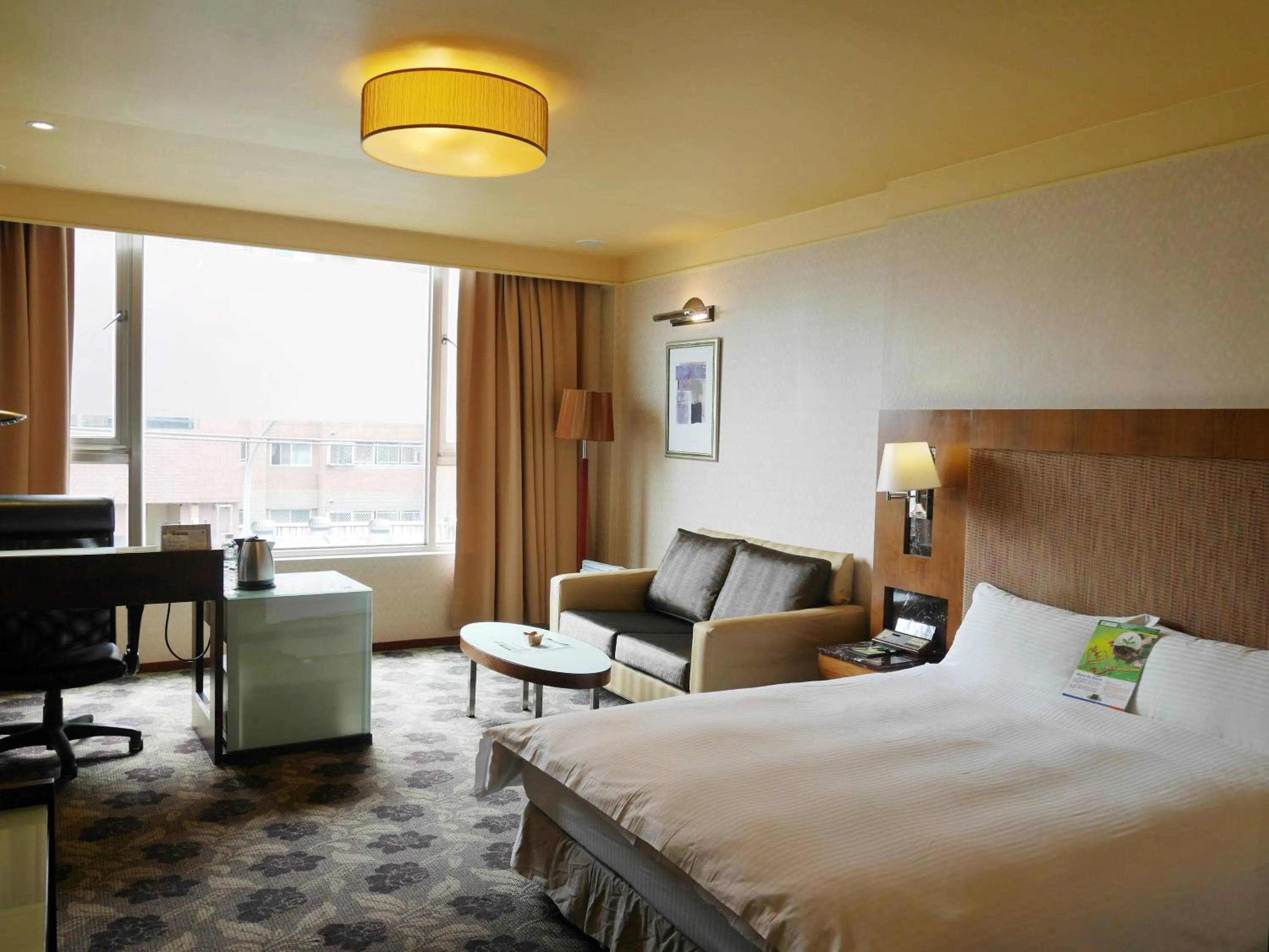 Photo of the whole room, Bed in Gueylin Hotel