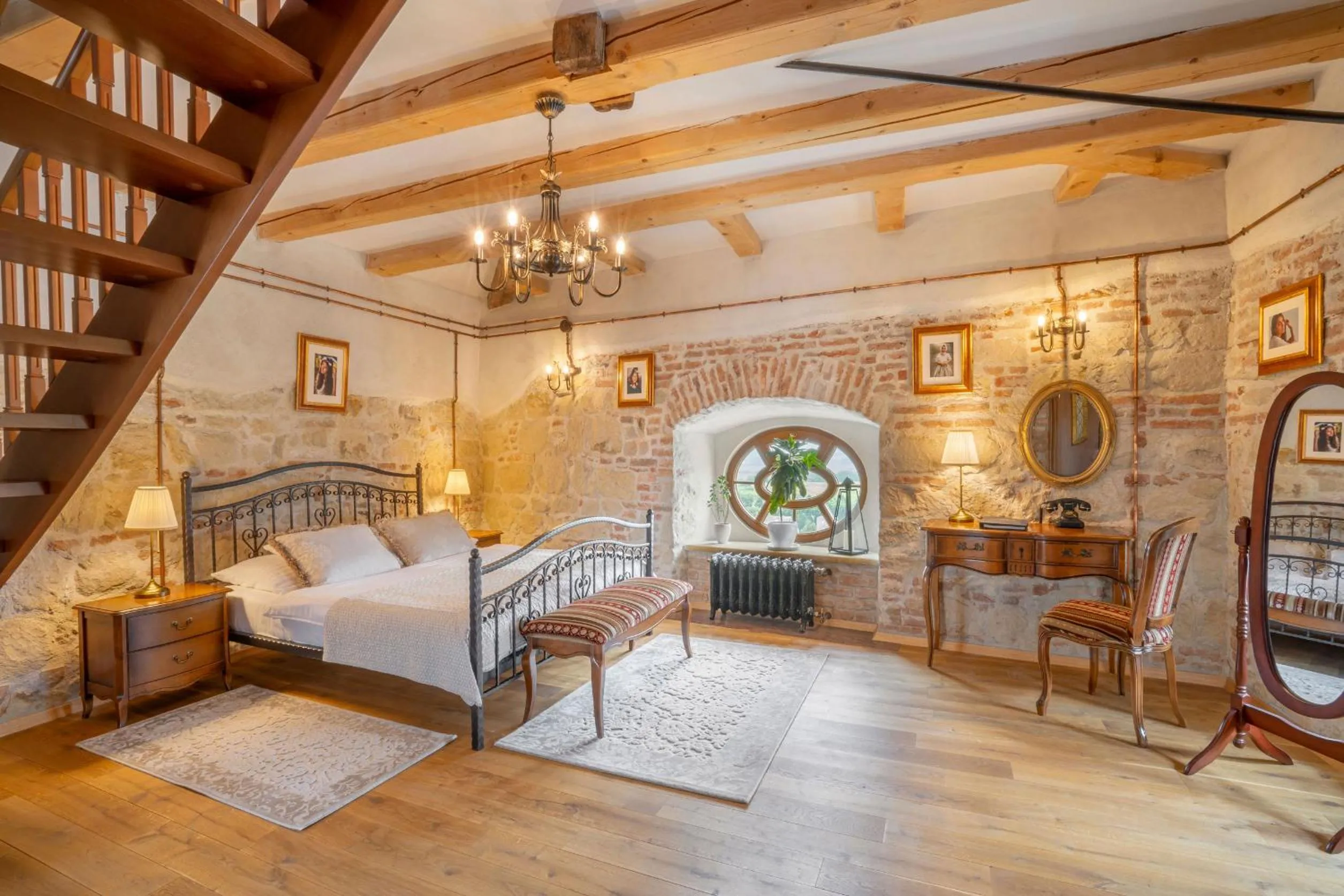 Photo of the whole room, Bed in Galicia Nueva, castle hotel