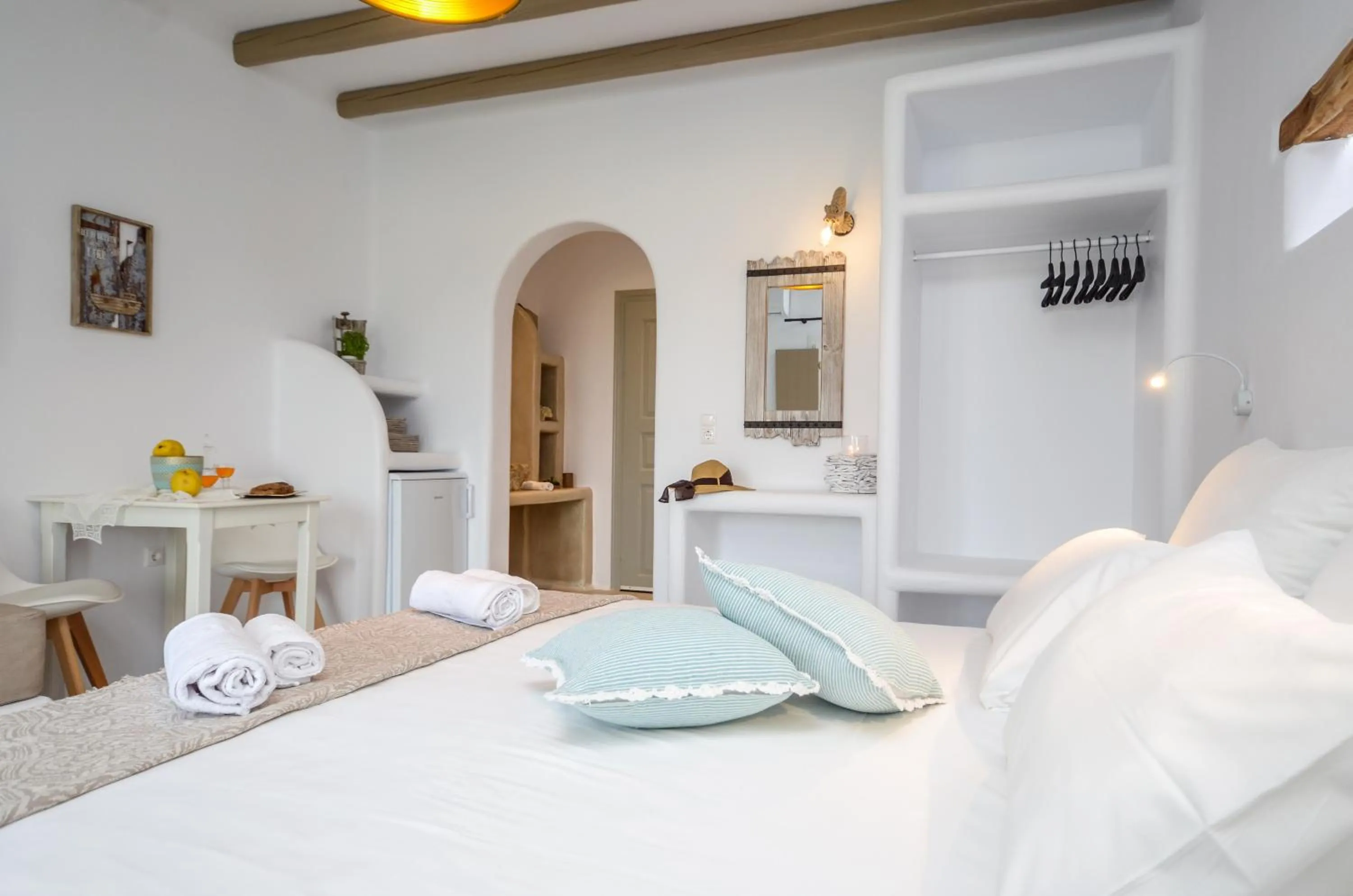 Photo of the whole room, Bed in Ktima Lino