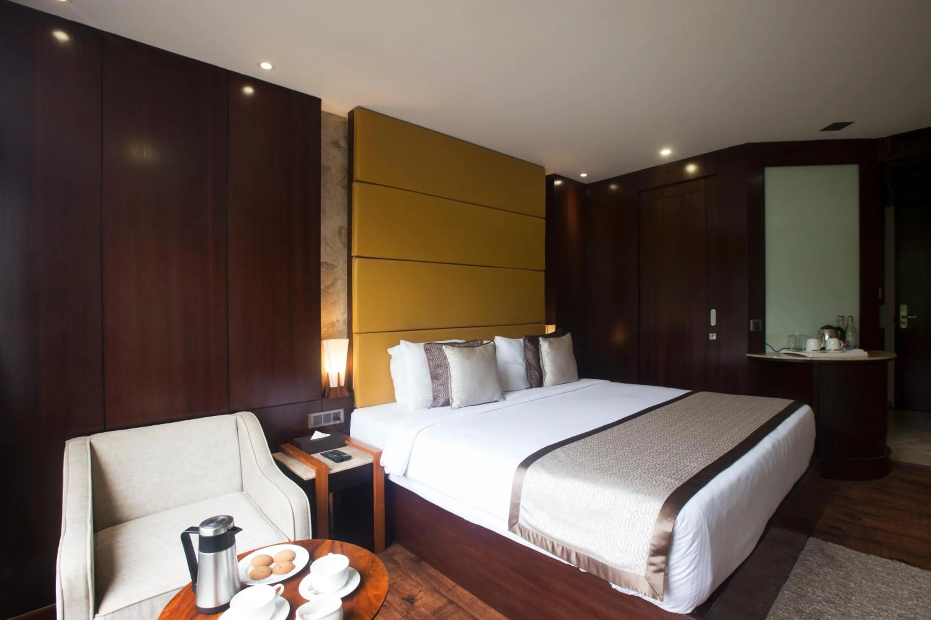 Bedroom, Bed in Sea Shell Coral Cove