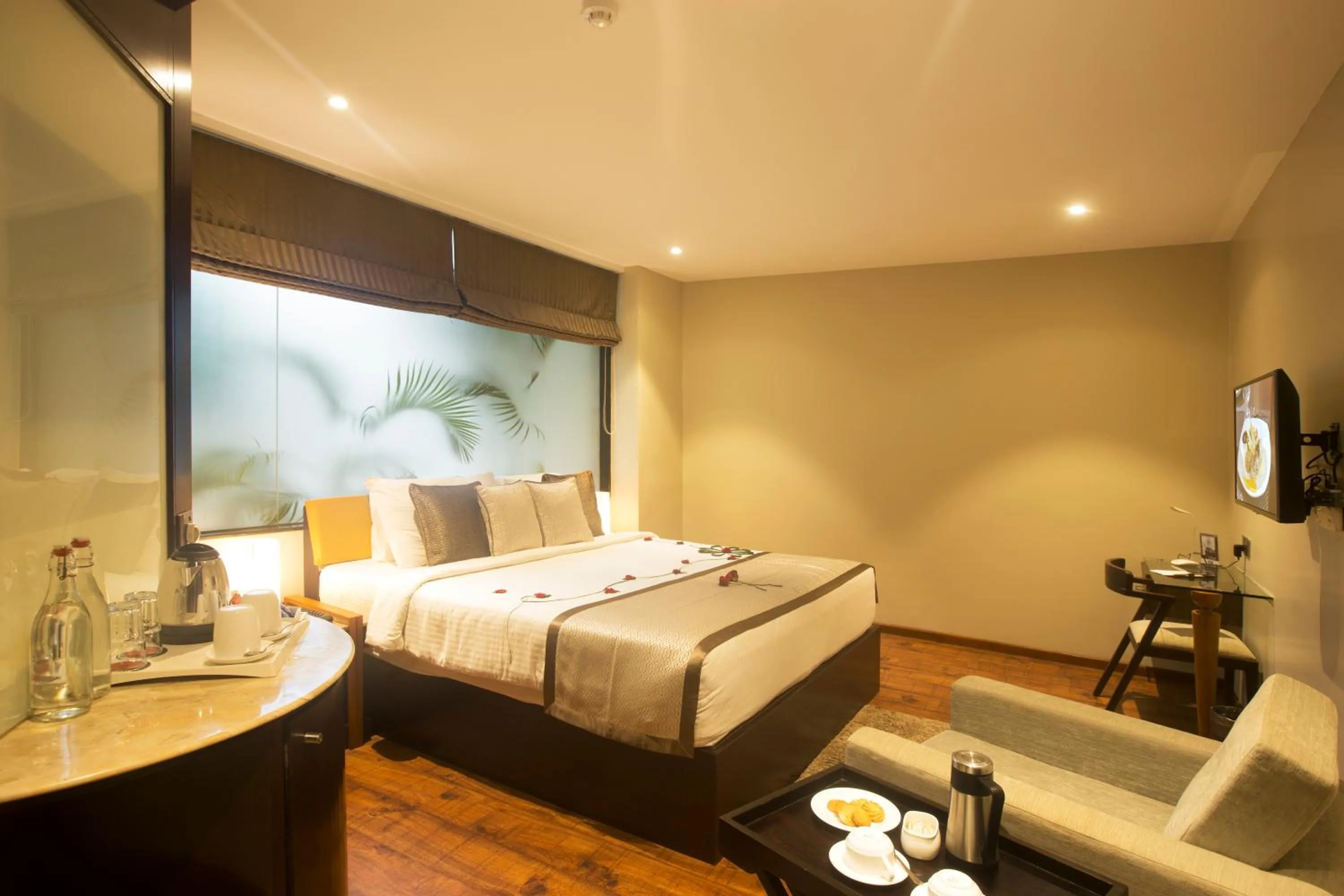 Bedroom, Bed in Sea Shell Coral Cove