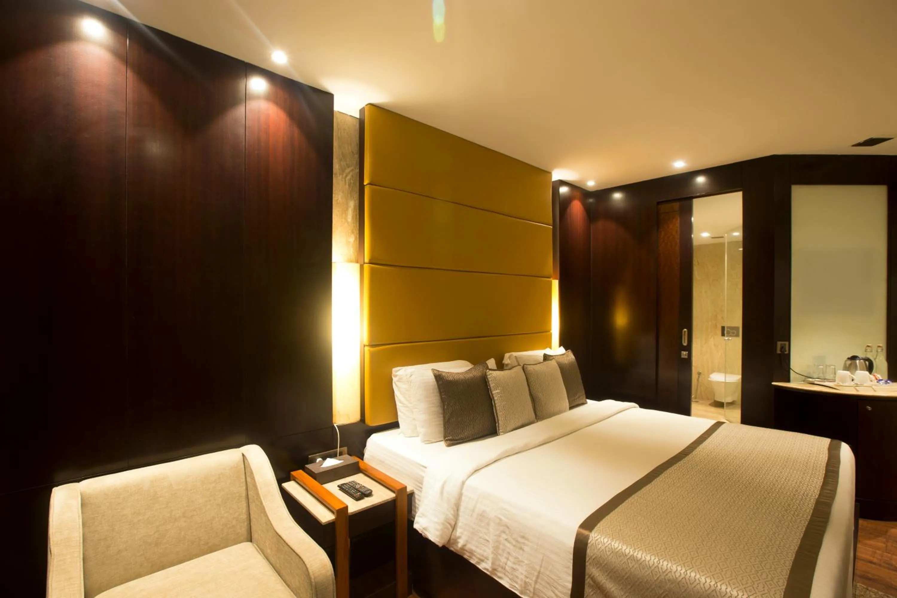 Bedroom, Bed in Sea Shell Coral Cove