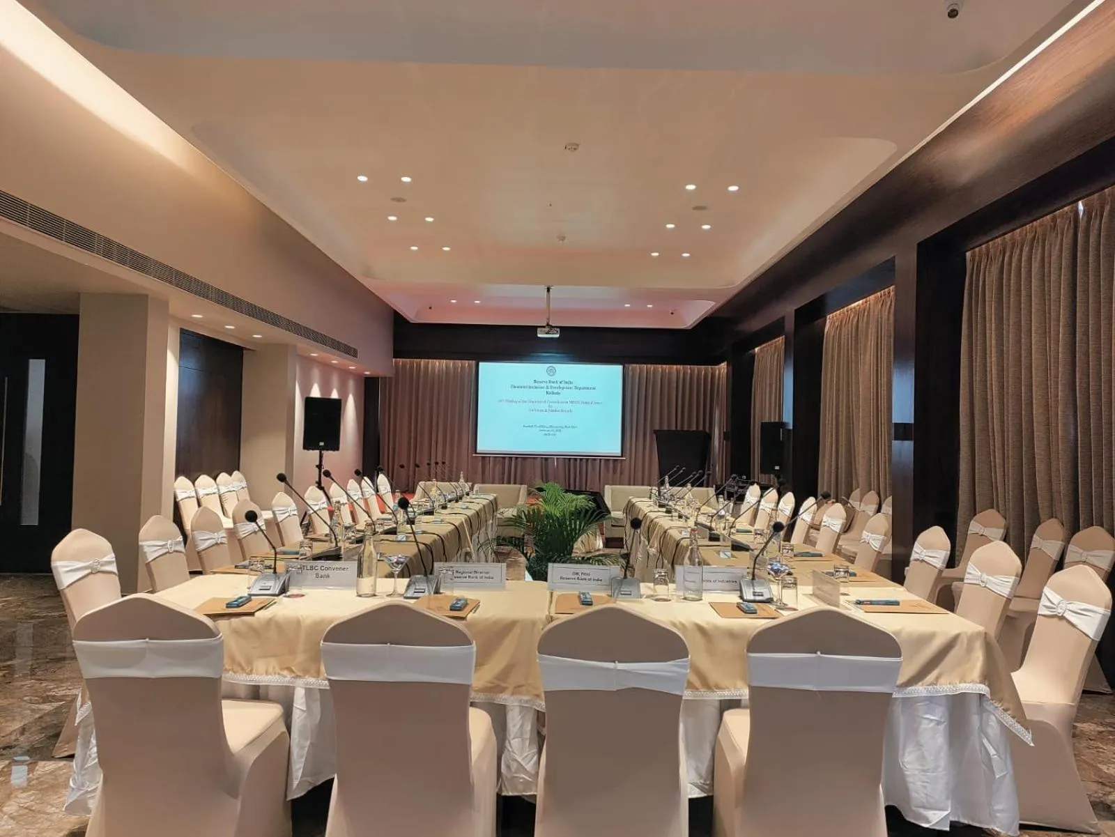 Meeting/conference room in Sea Shell Coral Cove