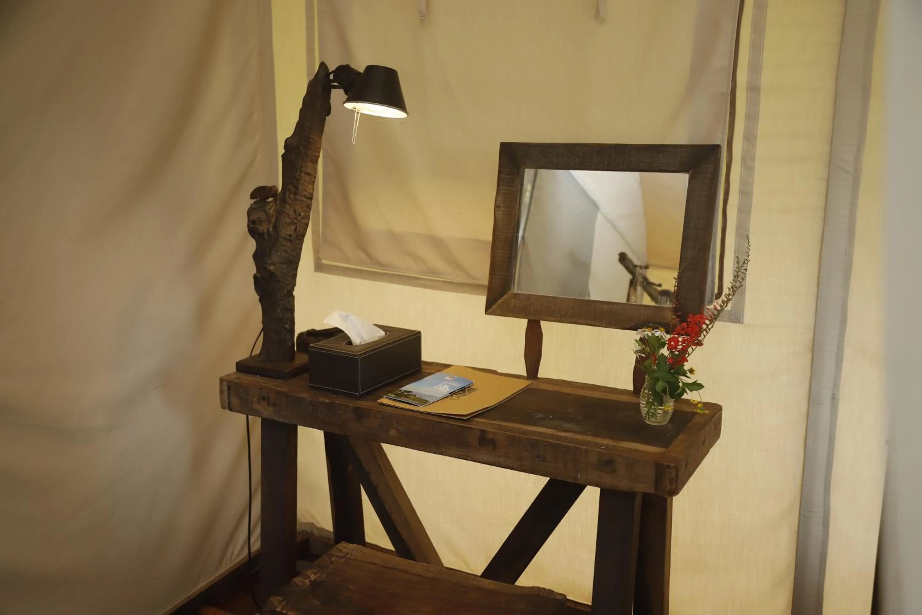 Area and facilities in Lak Tented Camp