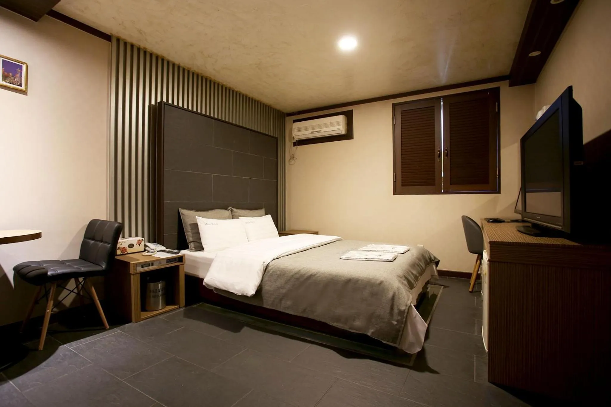 Room Photo in Mate Hotel