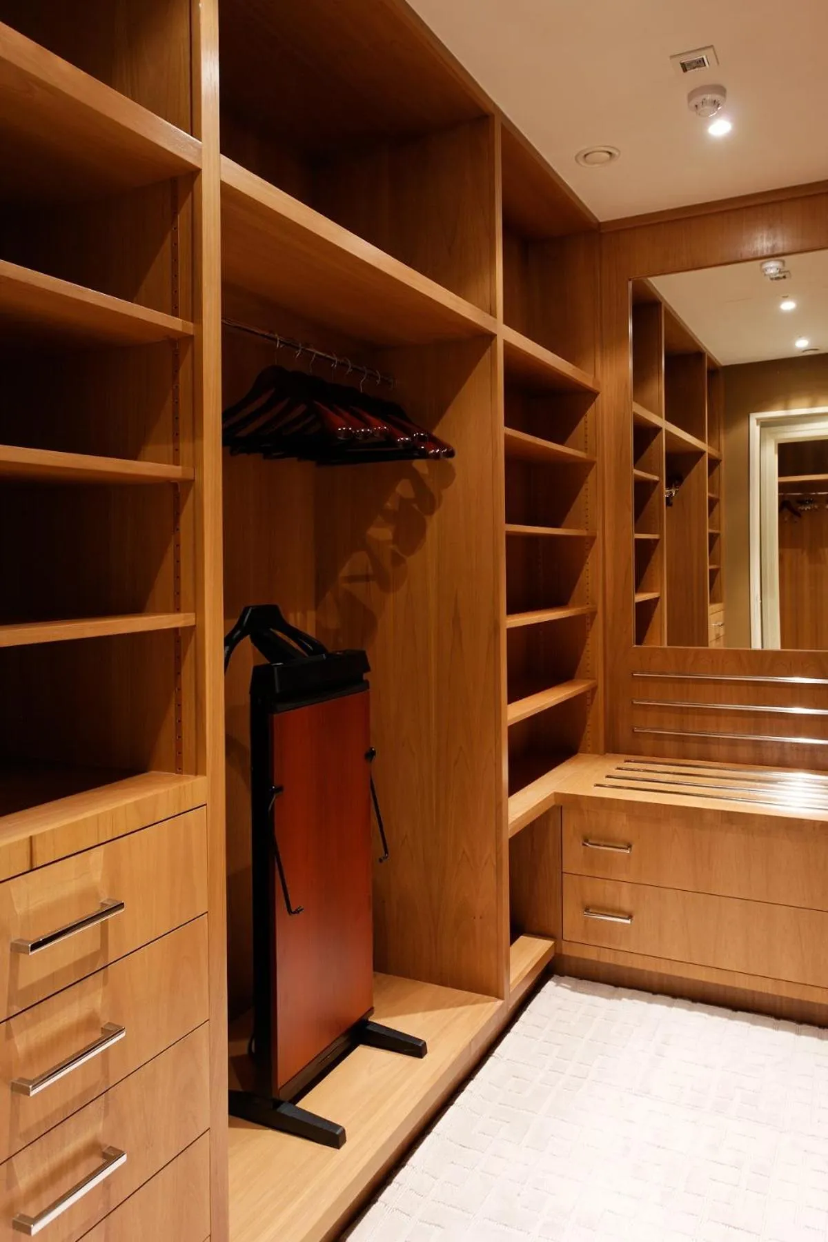 wardrobe in Hotel Le Plaza Brussels