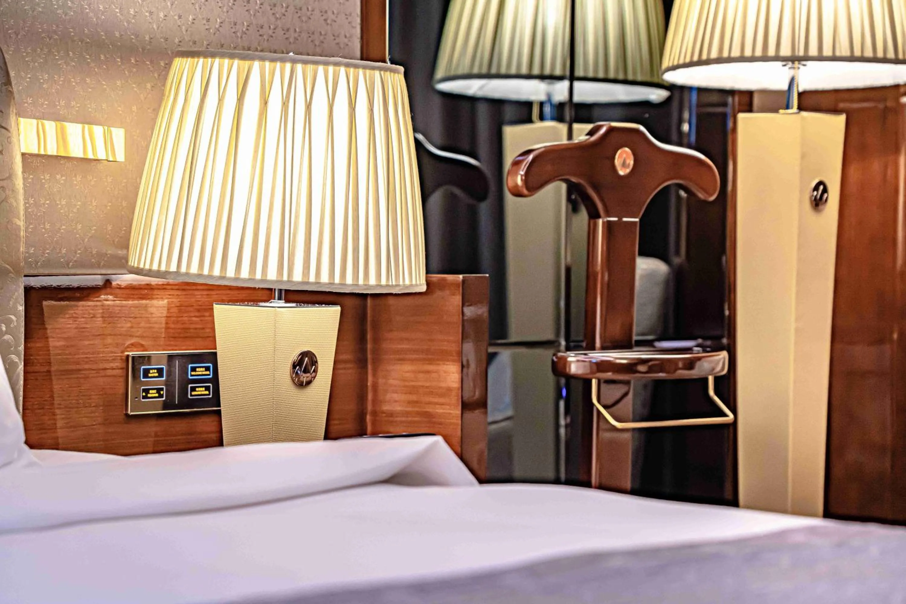 Bed in Zhaolin Grand Hotel