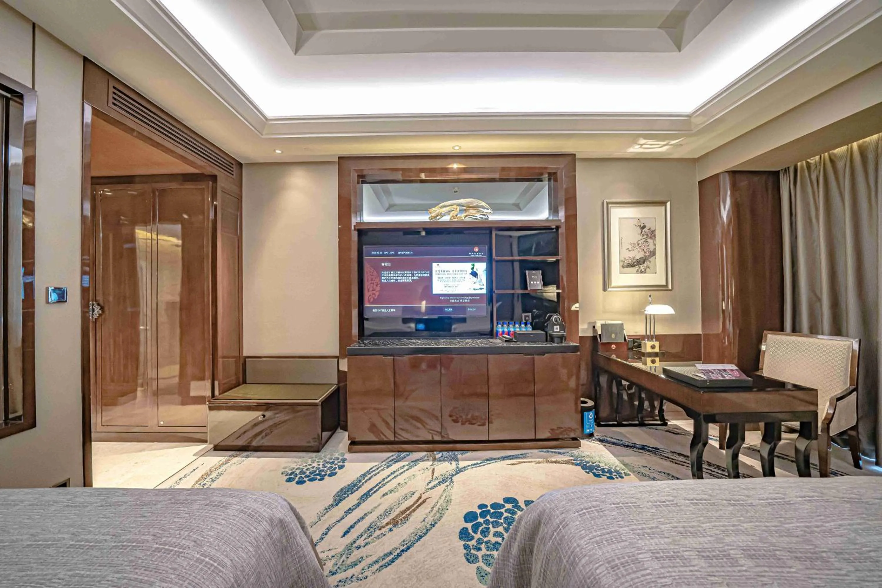 Bed in Zhaolin Grand Hotel