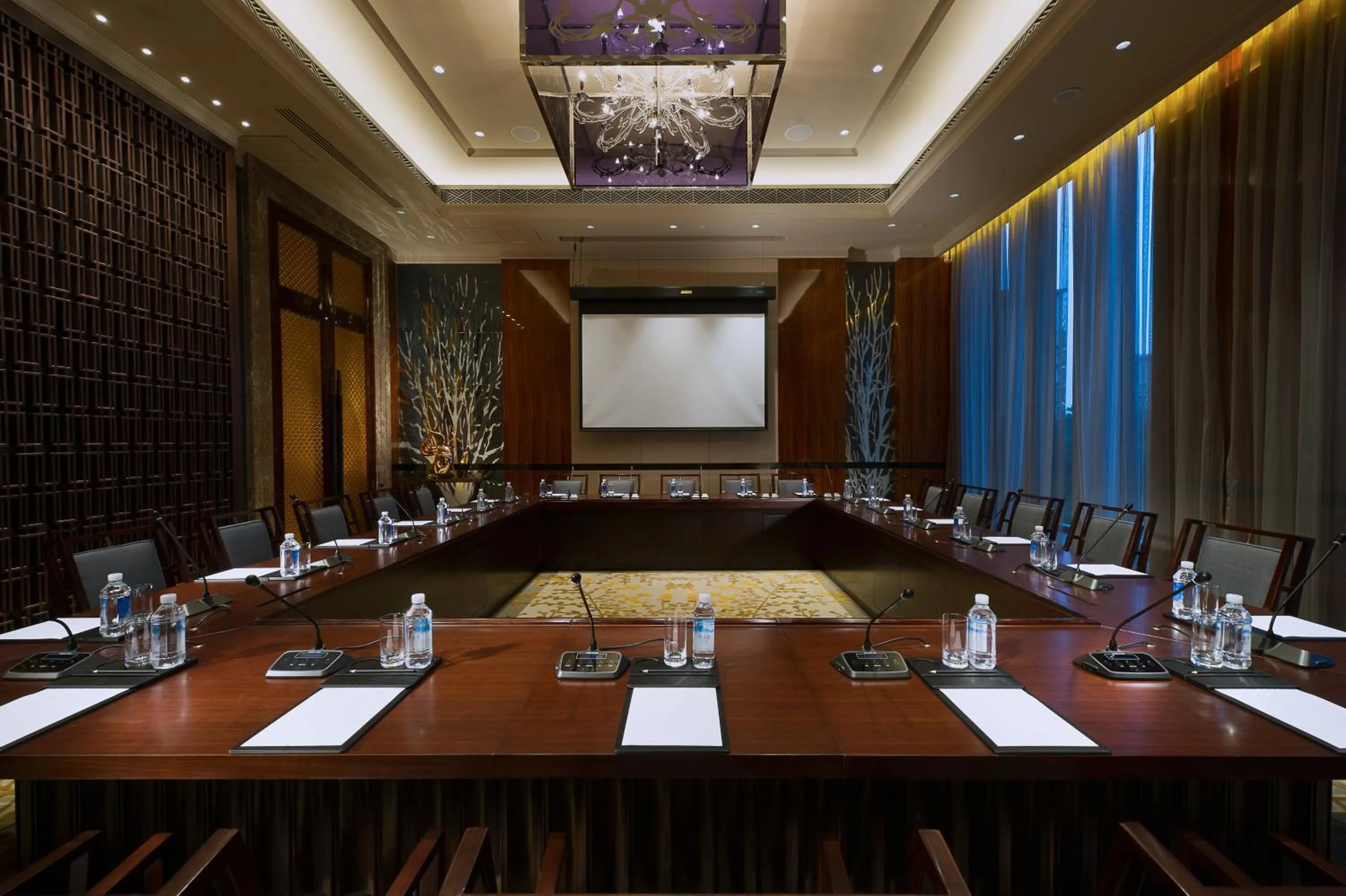 Business facilities in Zhaolin Grand Hotel