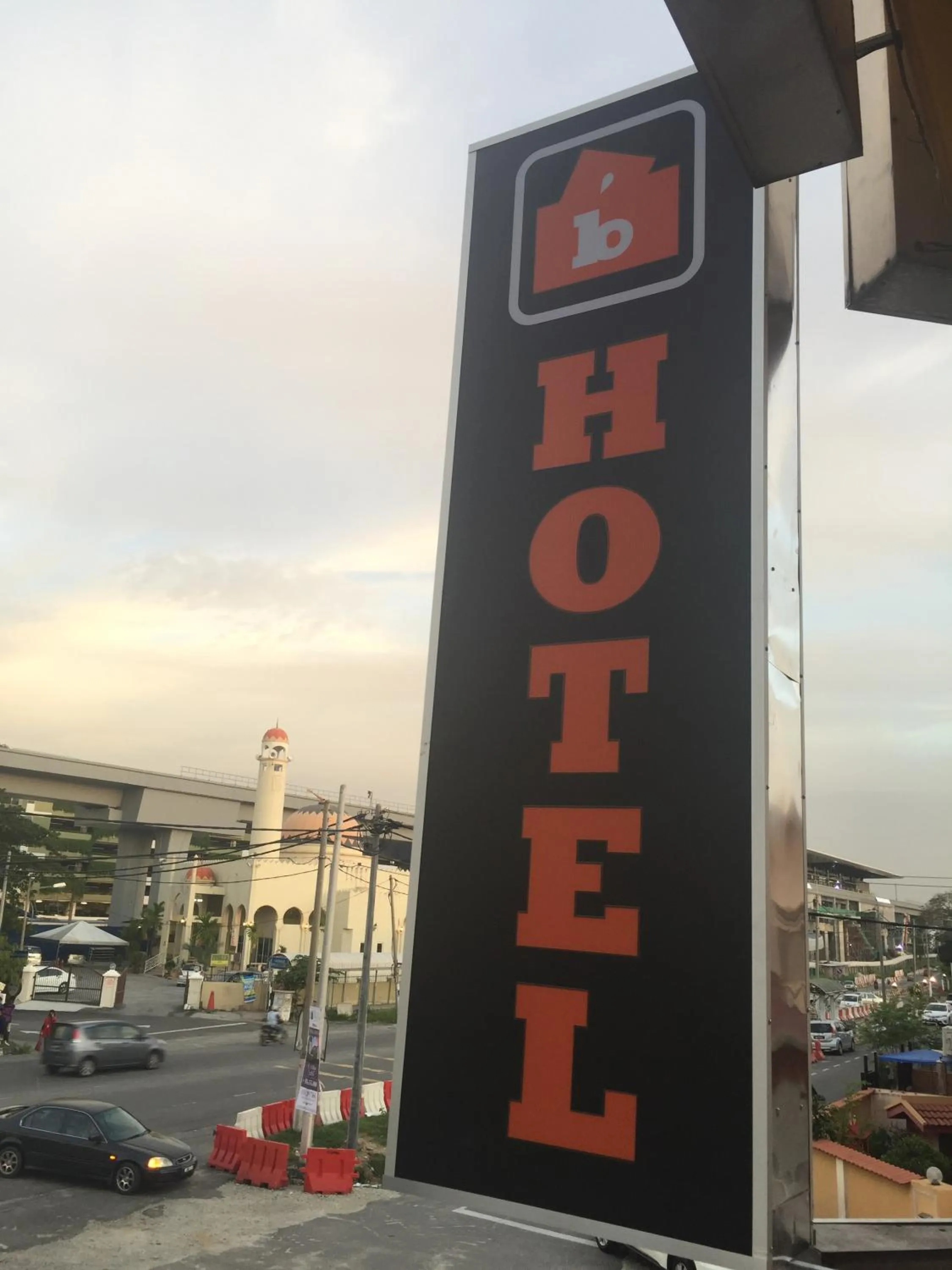 Property logo or sign in The b'Hotel