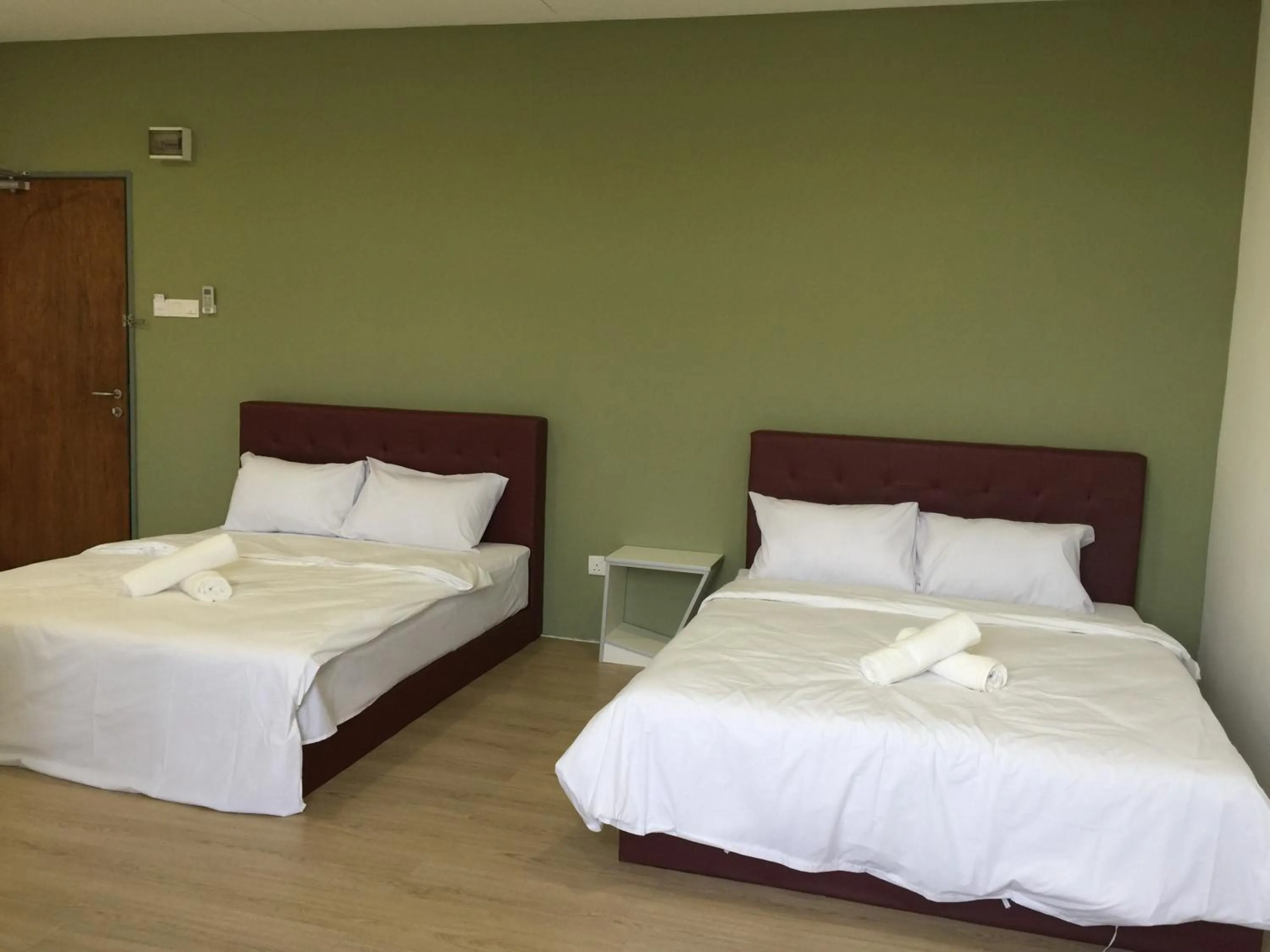 Bedroom, Bed in The b'Hotel